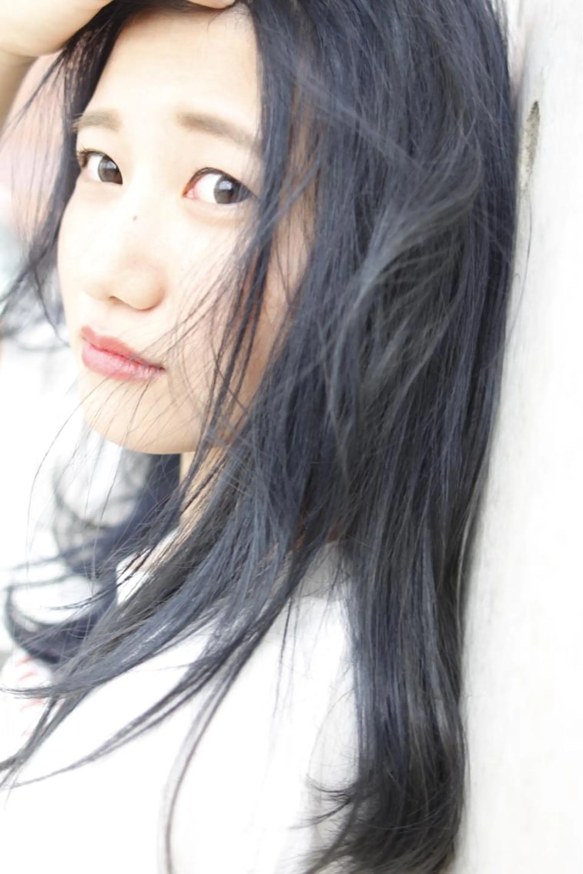 セミロング カラー ブルーカラー 松田 由貴のヘアスタイル