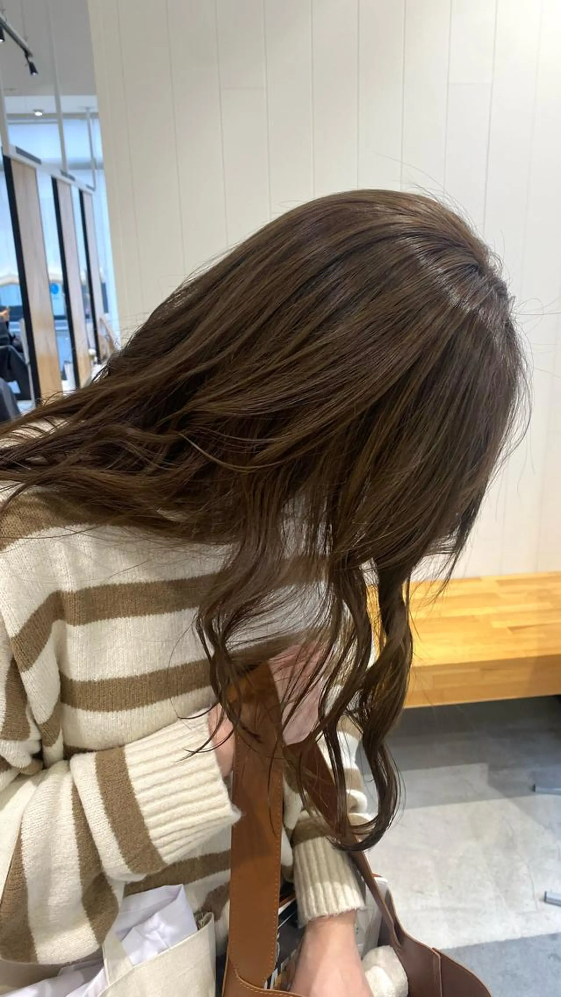 ロング カラー ベージュカラー オリーブベージュ hair shioのヘアスタイル