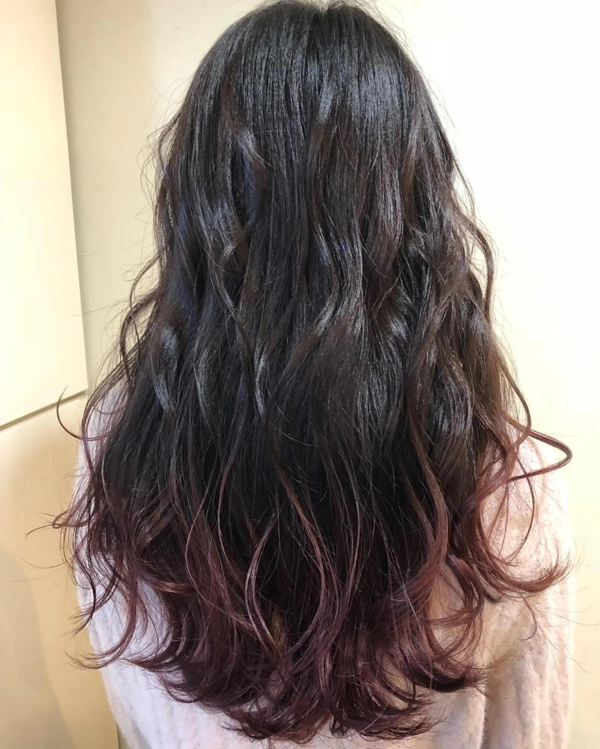 ロング カラー ヘアアレンジ ブリーチ グラデーションカラー ピンクカラー バイオレットカラー あさだ しゅうたろうのヘアスタイル