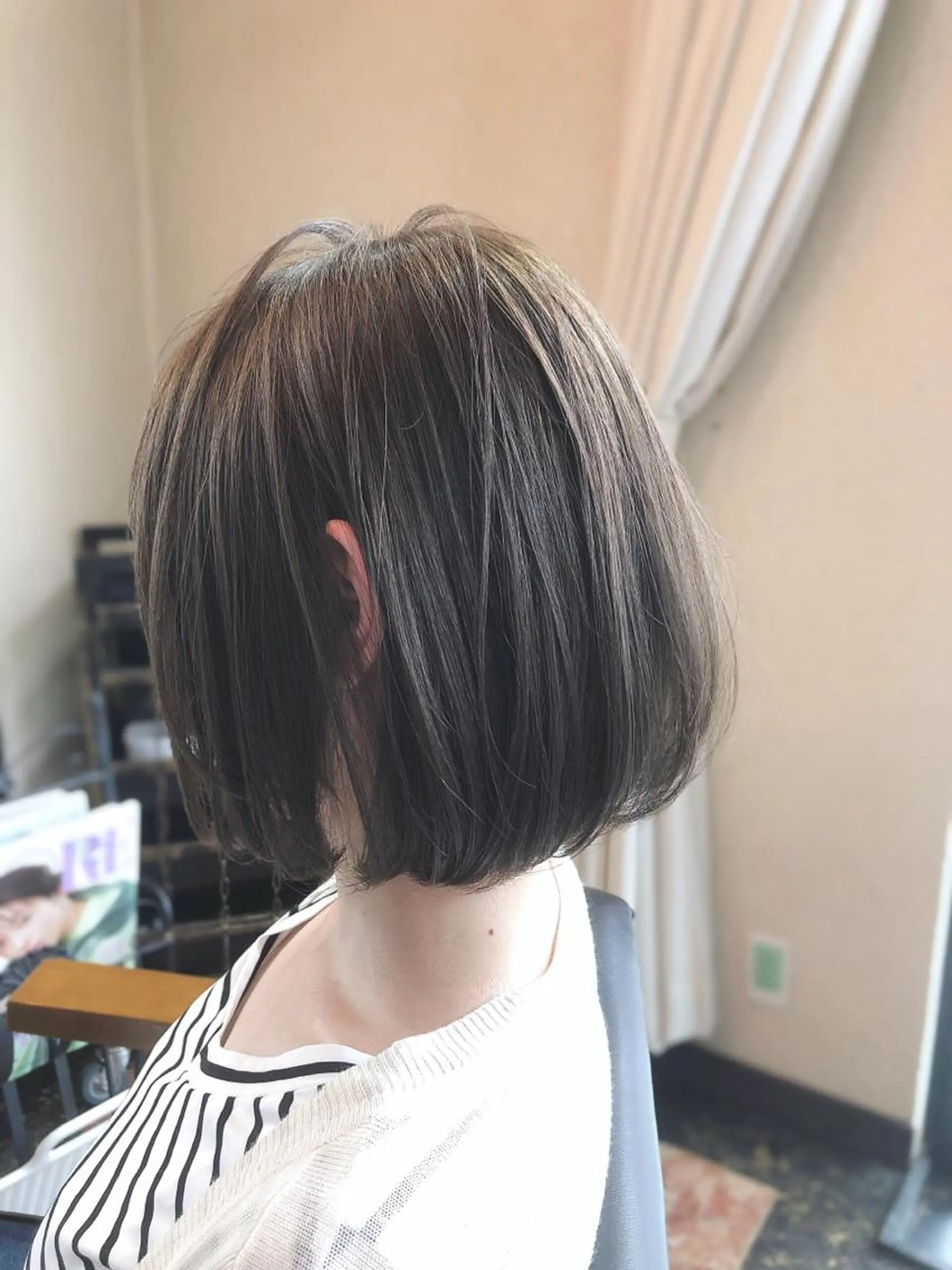 ショート カラー アディクシーカラー ケアカラー グレージュ イルミナカラー オリーブグレージュ カット ヘアカラー 菊池 貢平のヘアスタイル
