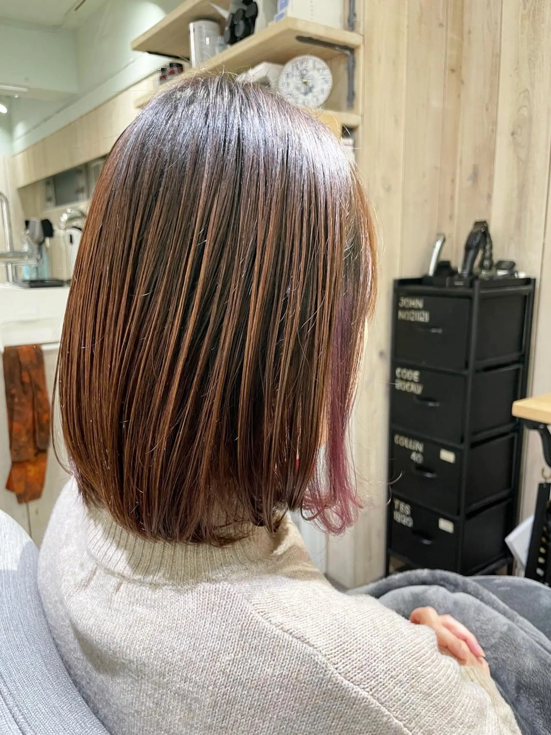 ミディアム カラー イヤリングカラー パープルカラー 【艶髪、髪質改善】 KAHOのヘアスタイル