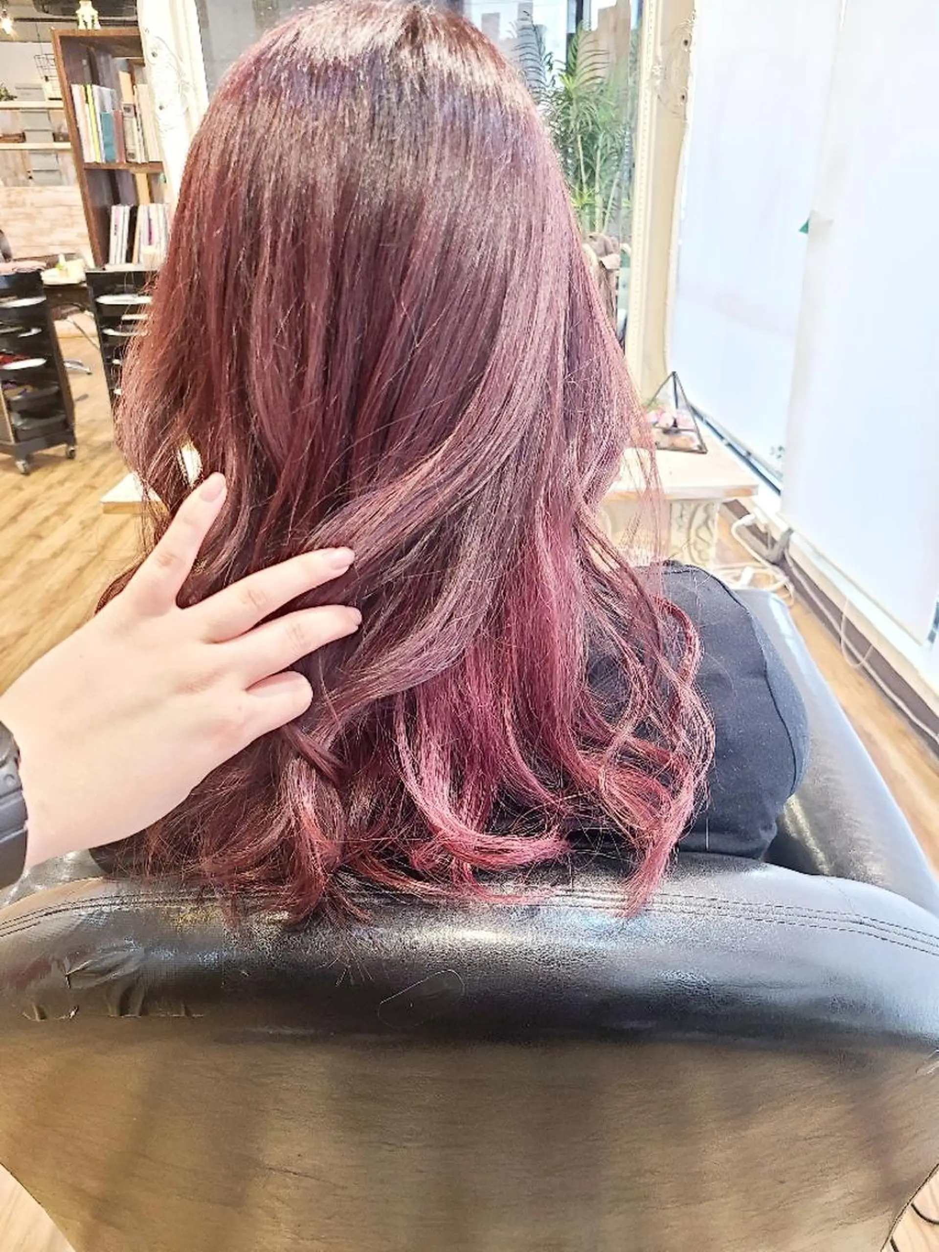 セミロング カラー SFIDA あいりのヘアスタイル