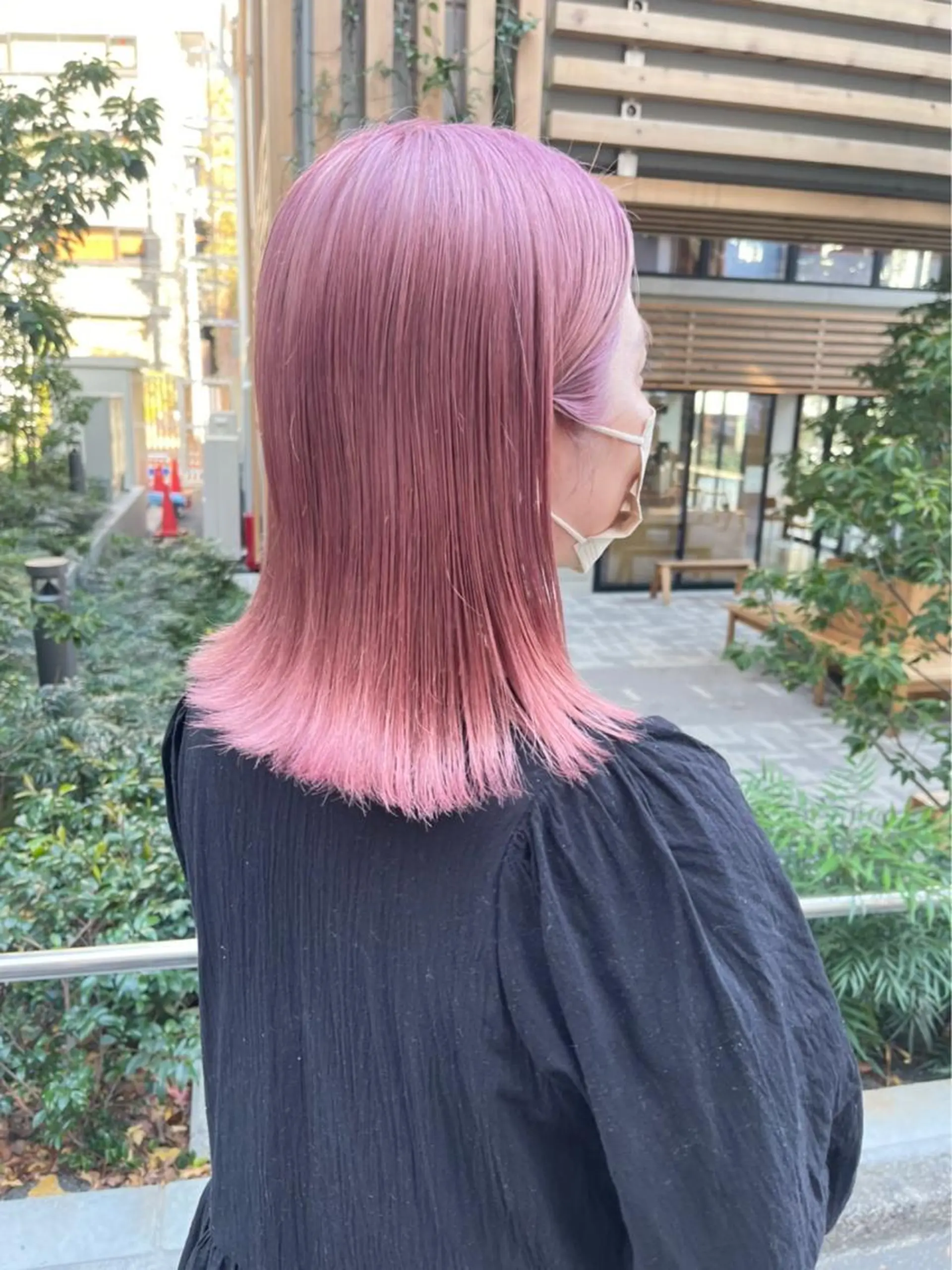 ミディアム カラー パーマ ヘアアレンジ メンズ キッズ ネイル マツエク・マツパ アイブロウ 暖色系/透明感 治野心のヘアスタイル