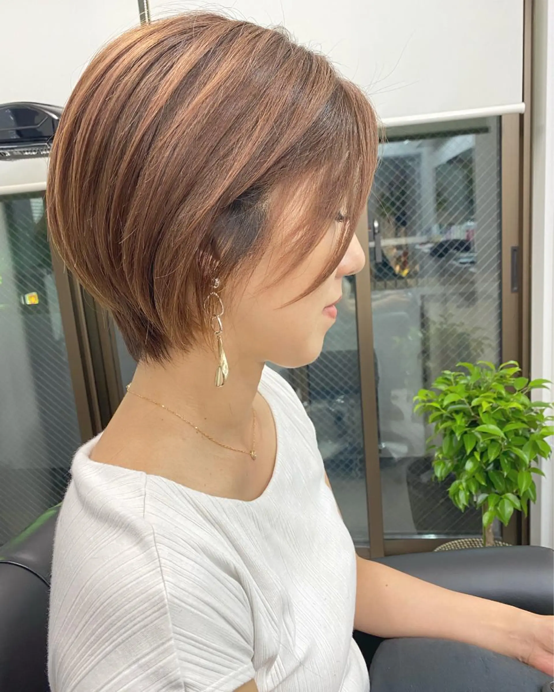 ショート カラー ｎ／ｍ所属・桜木町駅徒歩5分 ハイライト横浜No1のヘアスタイル