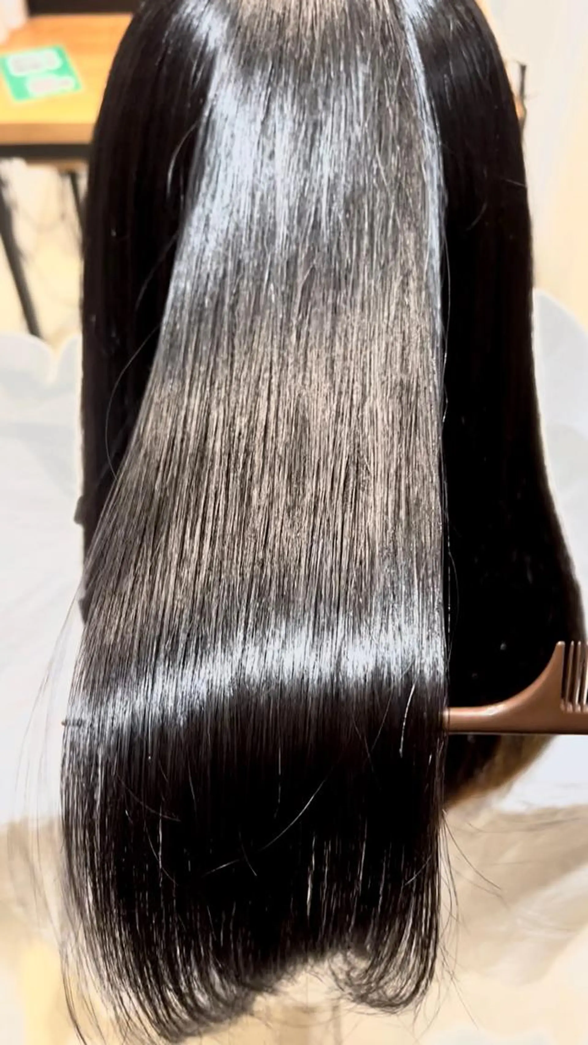 ロング 糟谷 慈英のヘアスタイル