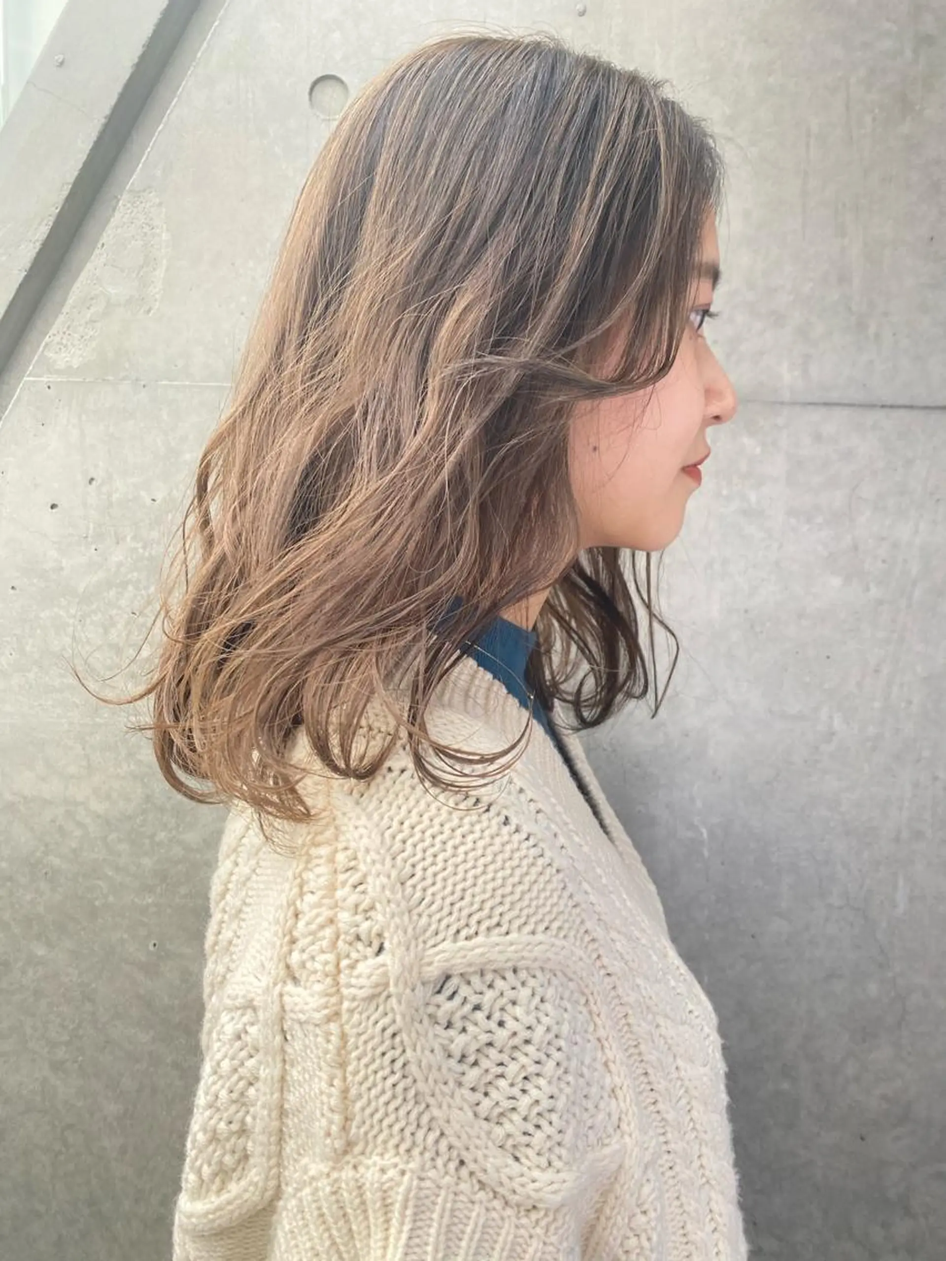 ミディアム カット ヘアカラー トリートメント ヒラヤマ ユウスケのヘアスタイル