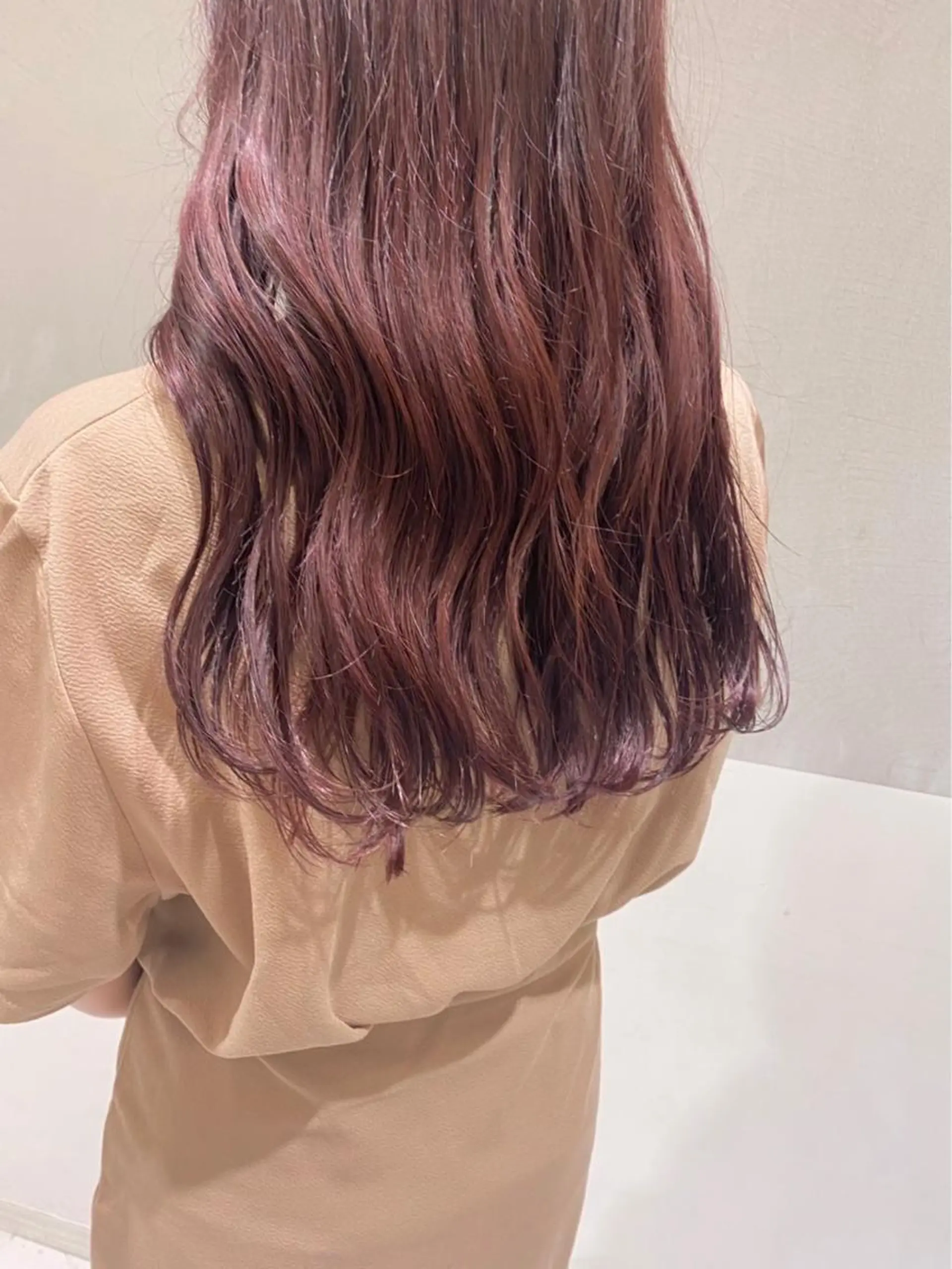 ロング カラー 艶感/ナチュラル 🩵amiのヘアスタイル