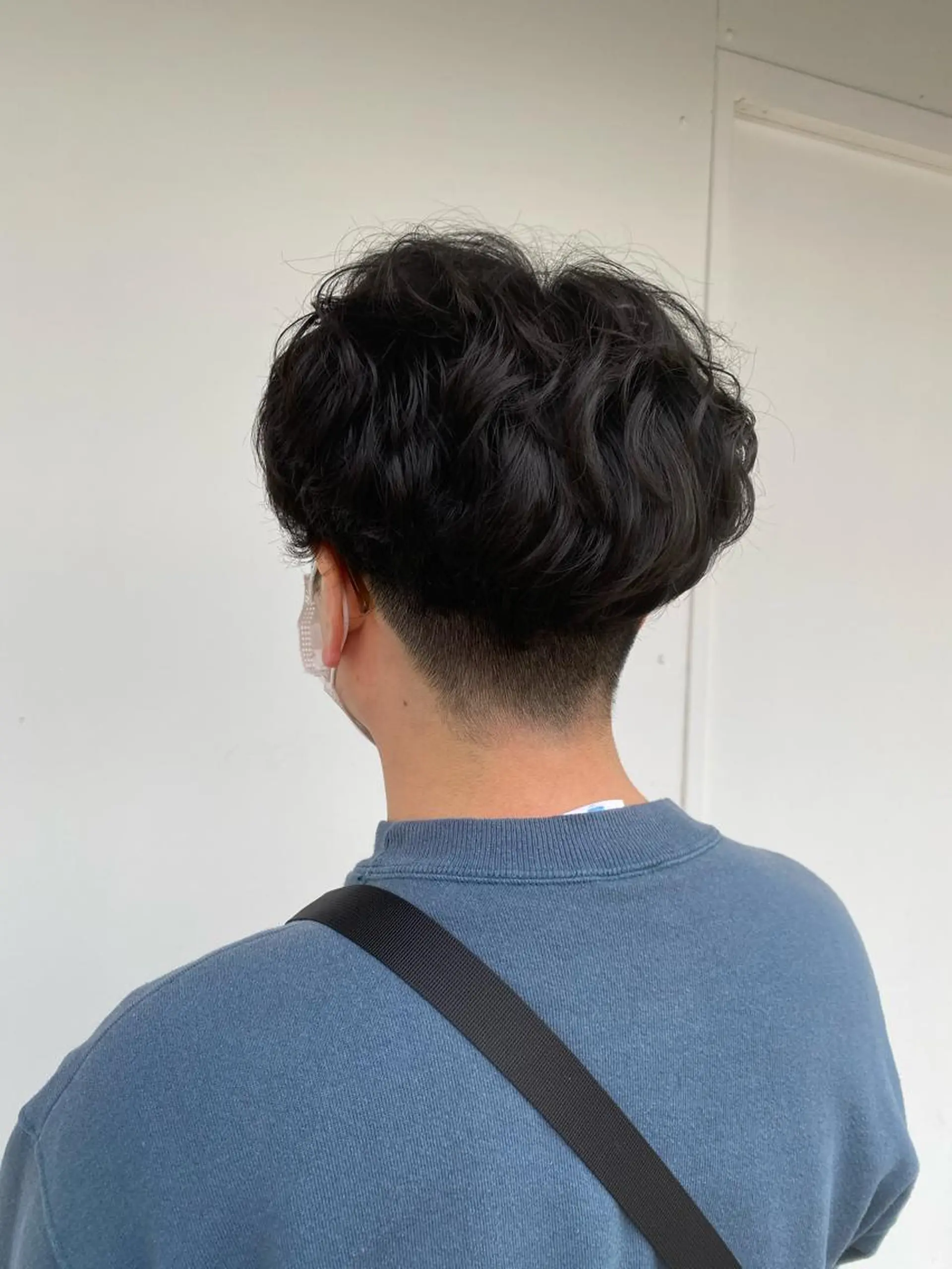 パーマ メンズ shiori ﾍﾞｰｼﾞｭｶﾗｰのヘアスタイル
