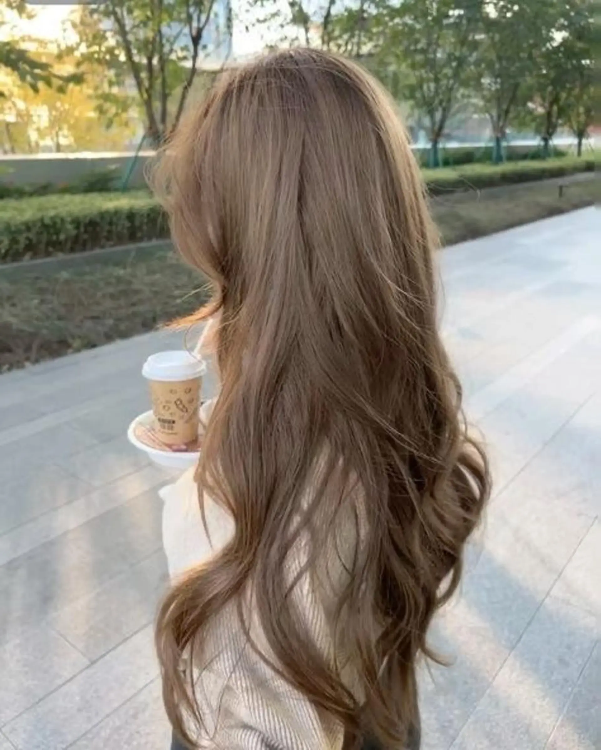 カラー *赤み撃退☘️透明感 トレンドカラー☘️のヘアスタイル