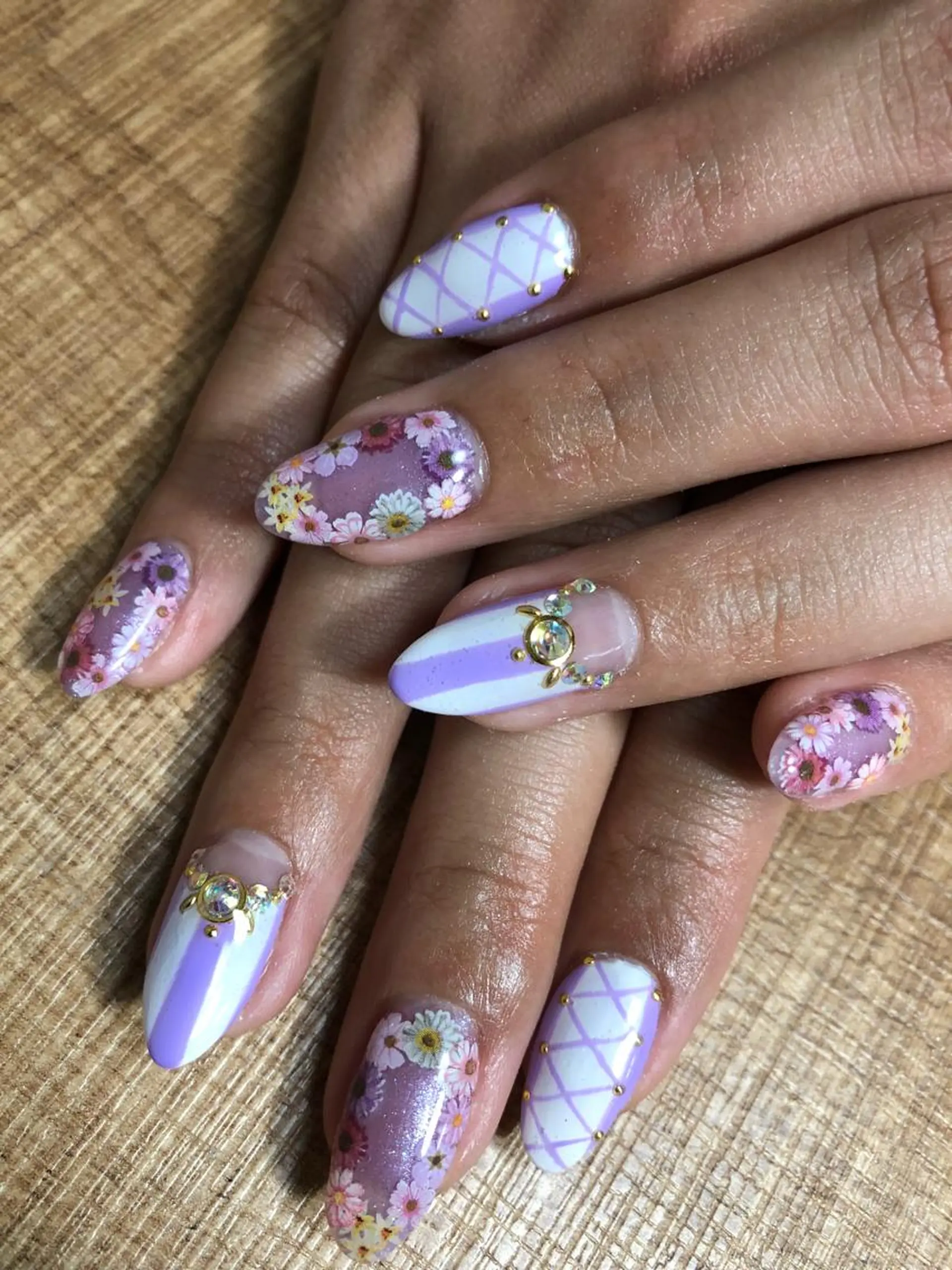 ネイル 安藤 Charlotteのネイルデザイン