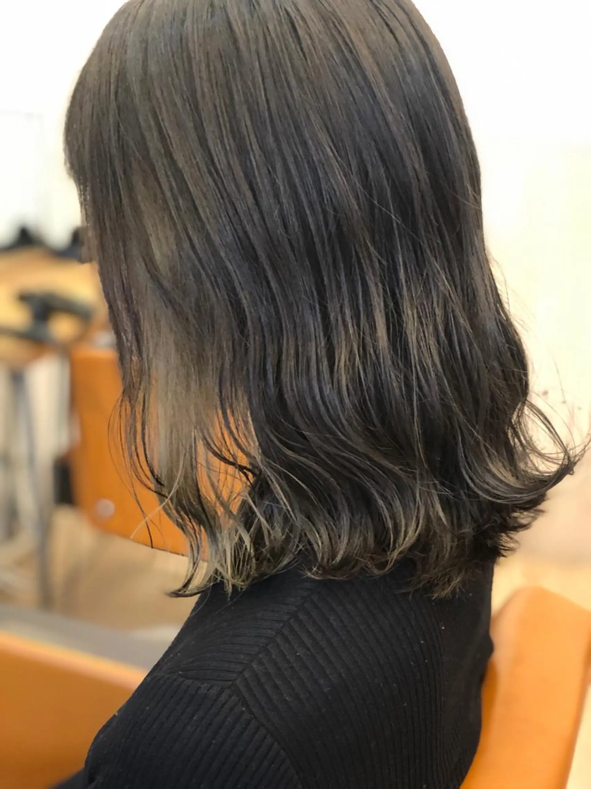 ショート カラー カット シャルミア ヘアのヘアスタイル