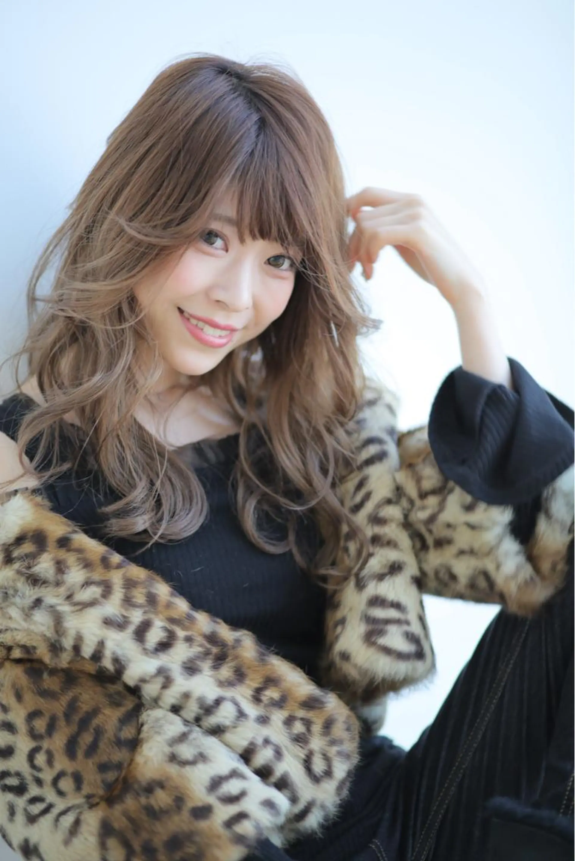 ロング カラー 透明感カラー ハイトーンカラー トリートメント ヘアカラー トリートメント ヘッドスパ 高橋恵🌈生え癖改善 ウルフ/レイヤーのヘアスタイル