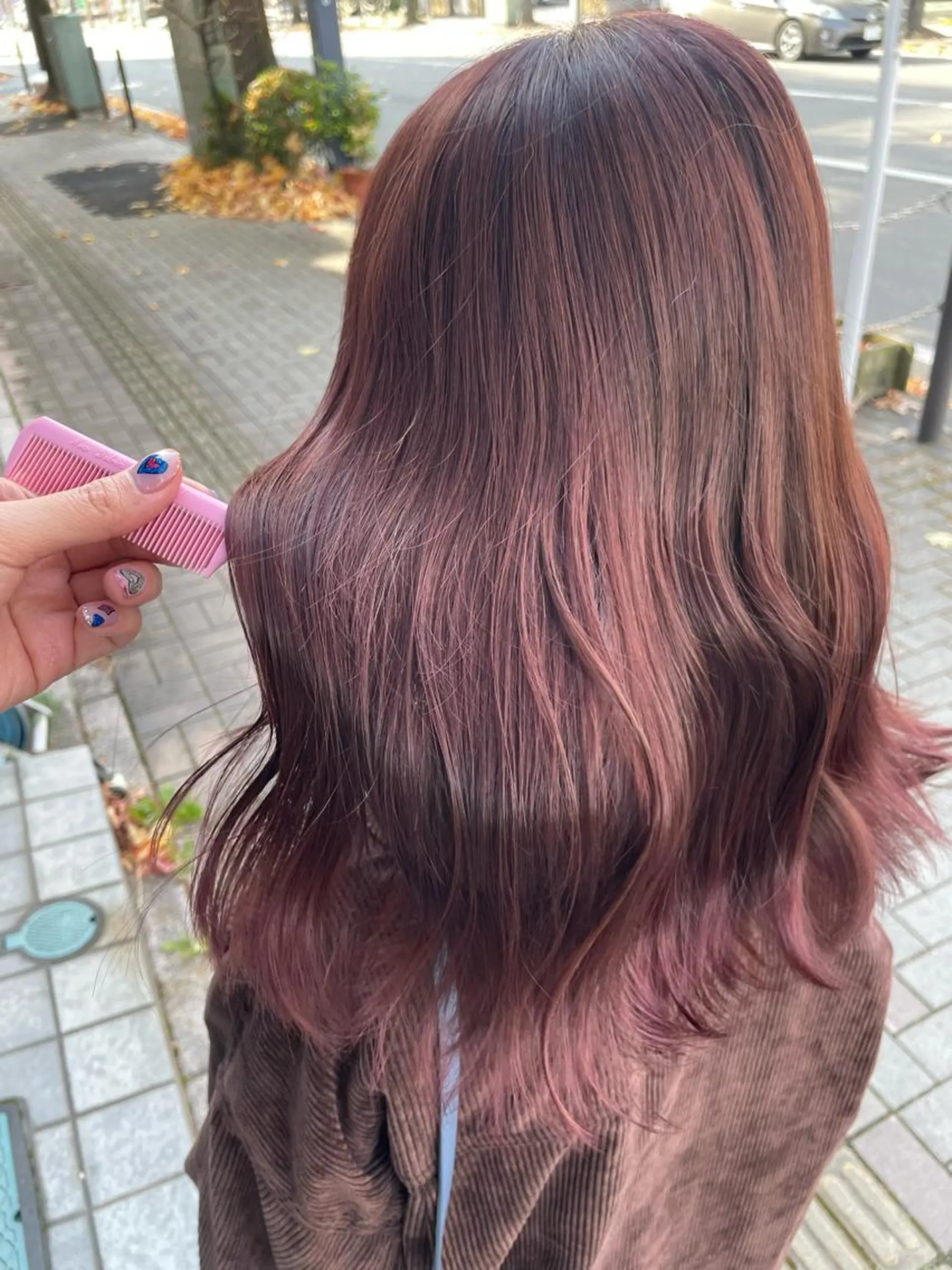 カラー オノ アカネのヘアスタイル