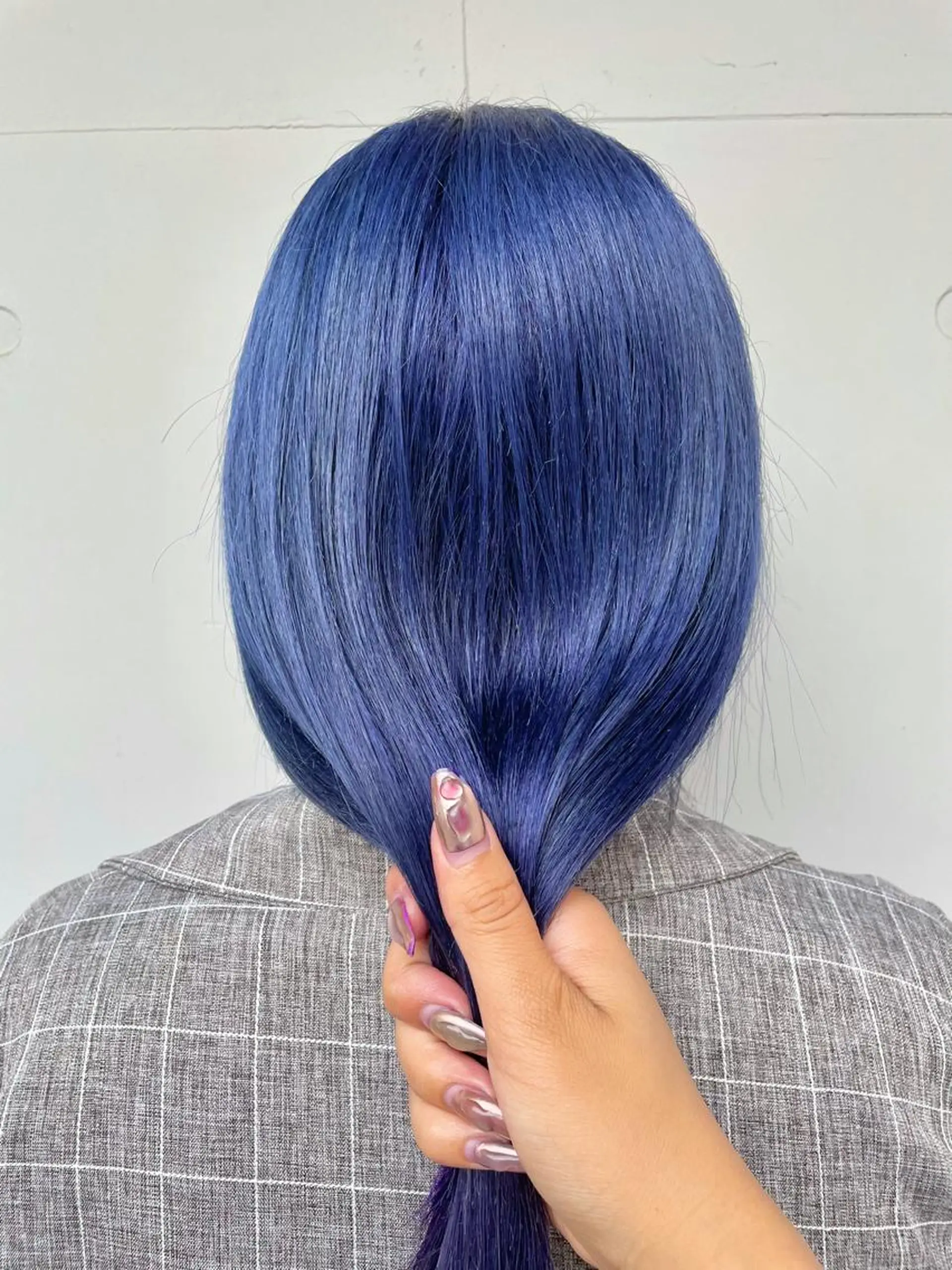 ロング カラー アディクシーカラー ブリーチ ブルーカラー ケアブリーチ ダブルカラー カット ヘアカラー トリートメント もにか🌞原宿/渋谷 🌝ブリーチカラーのヘアスタイル