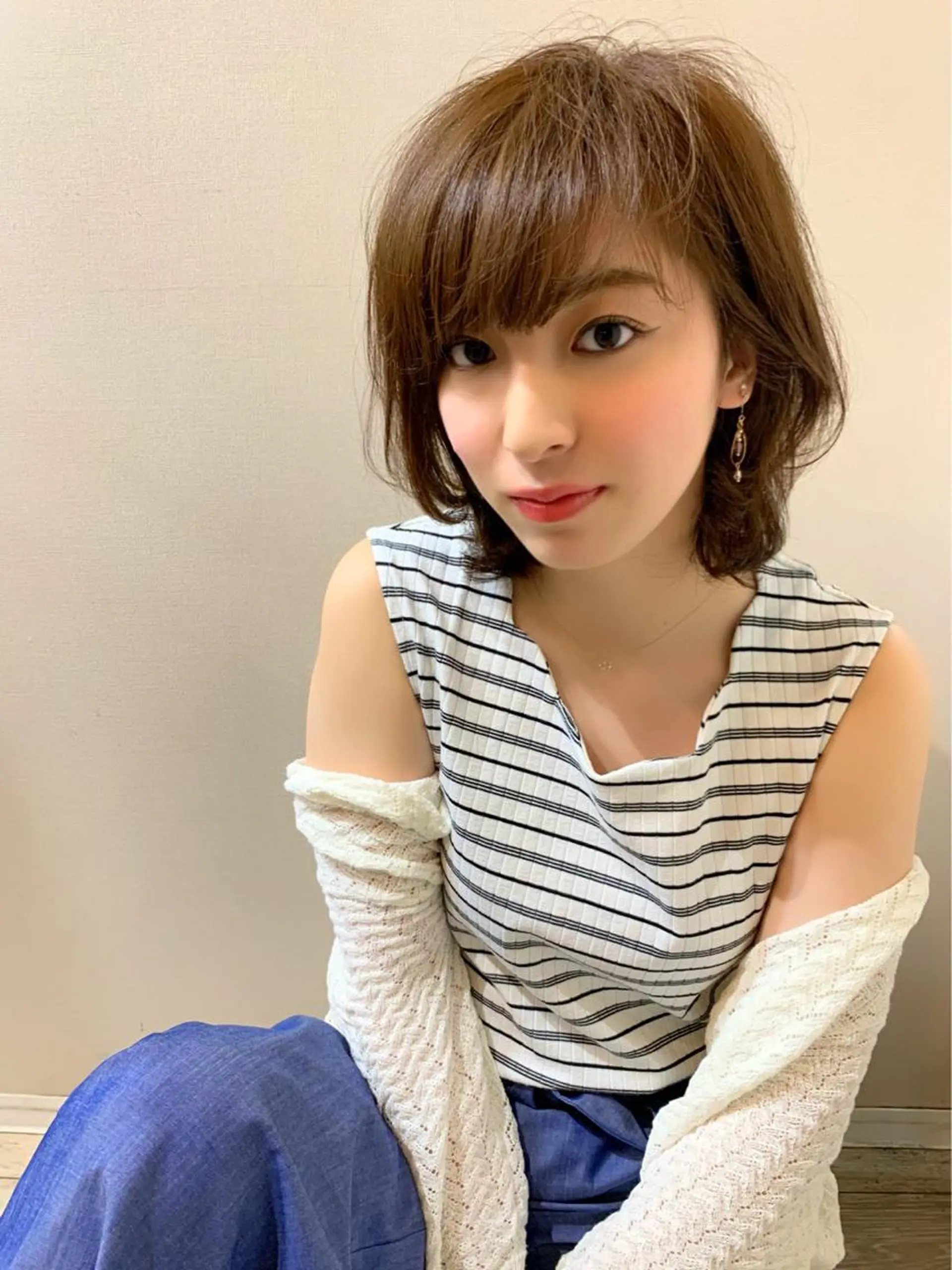 ミディアム 加藤 知子のヘアスタイル
