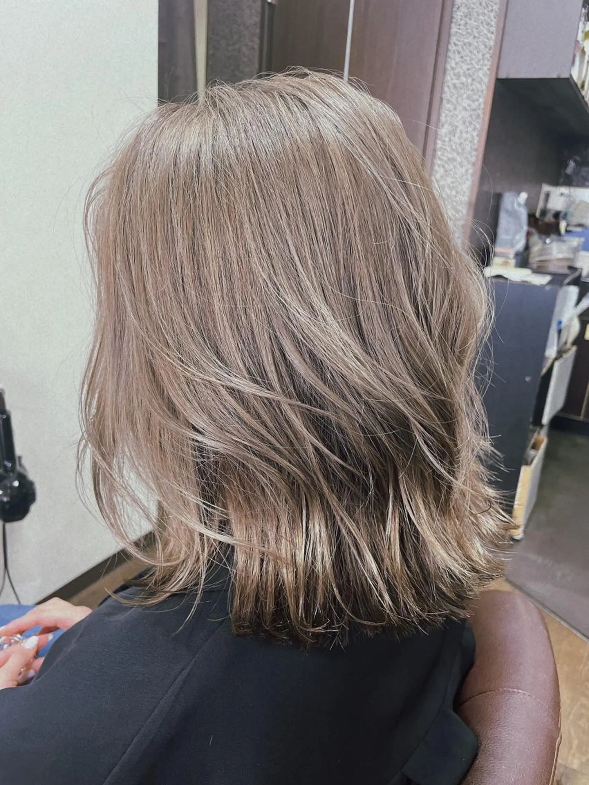 ミディアム ヘアーズベリー 藤本のヘアスタイル