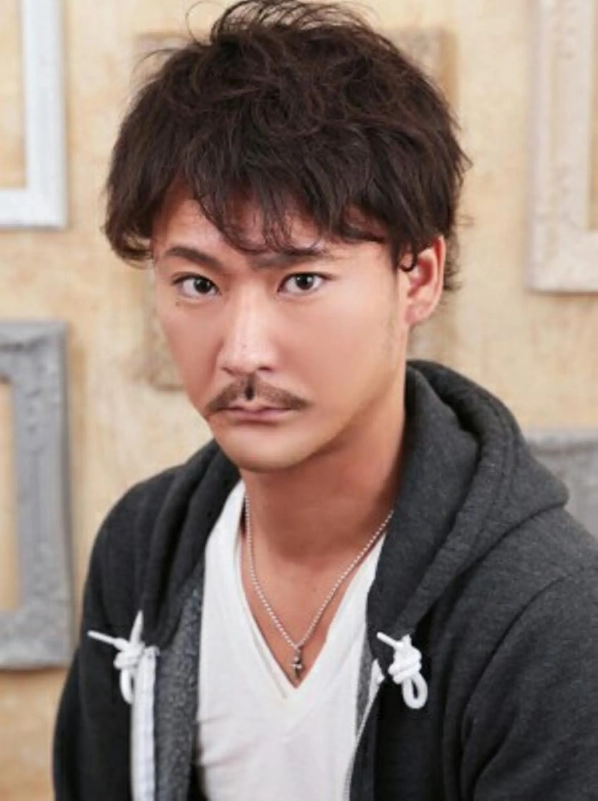 ミディアム メンズ カラー パーマ ORANGE STAR PASSAGE 狛江店所属・髪質改善サロン✨OR ANGE⭐️STARのヘアスタイル