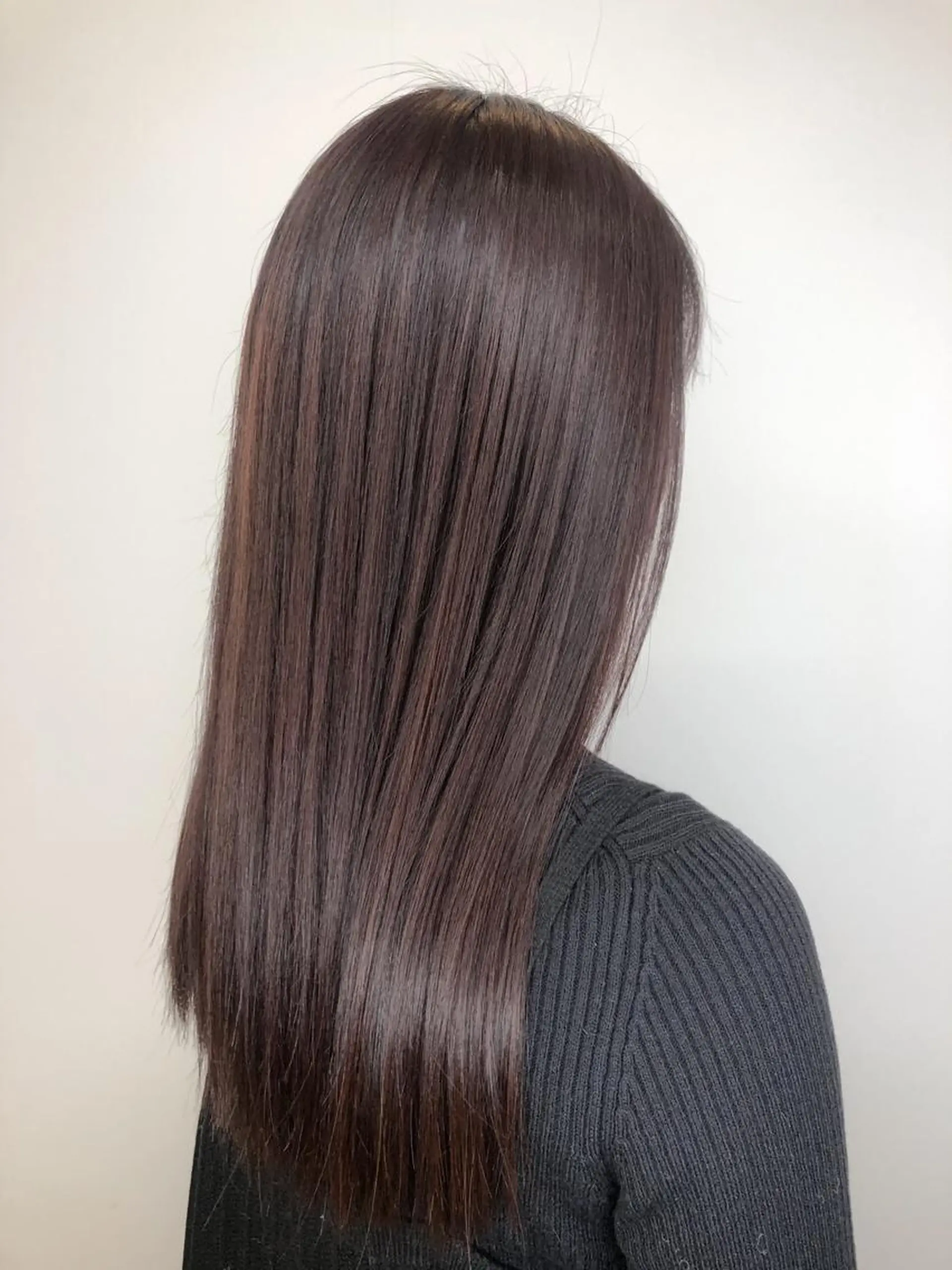セミロング カラー レッドカラー 【透明感、艶髪】西村 有司のヘアスタイル