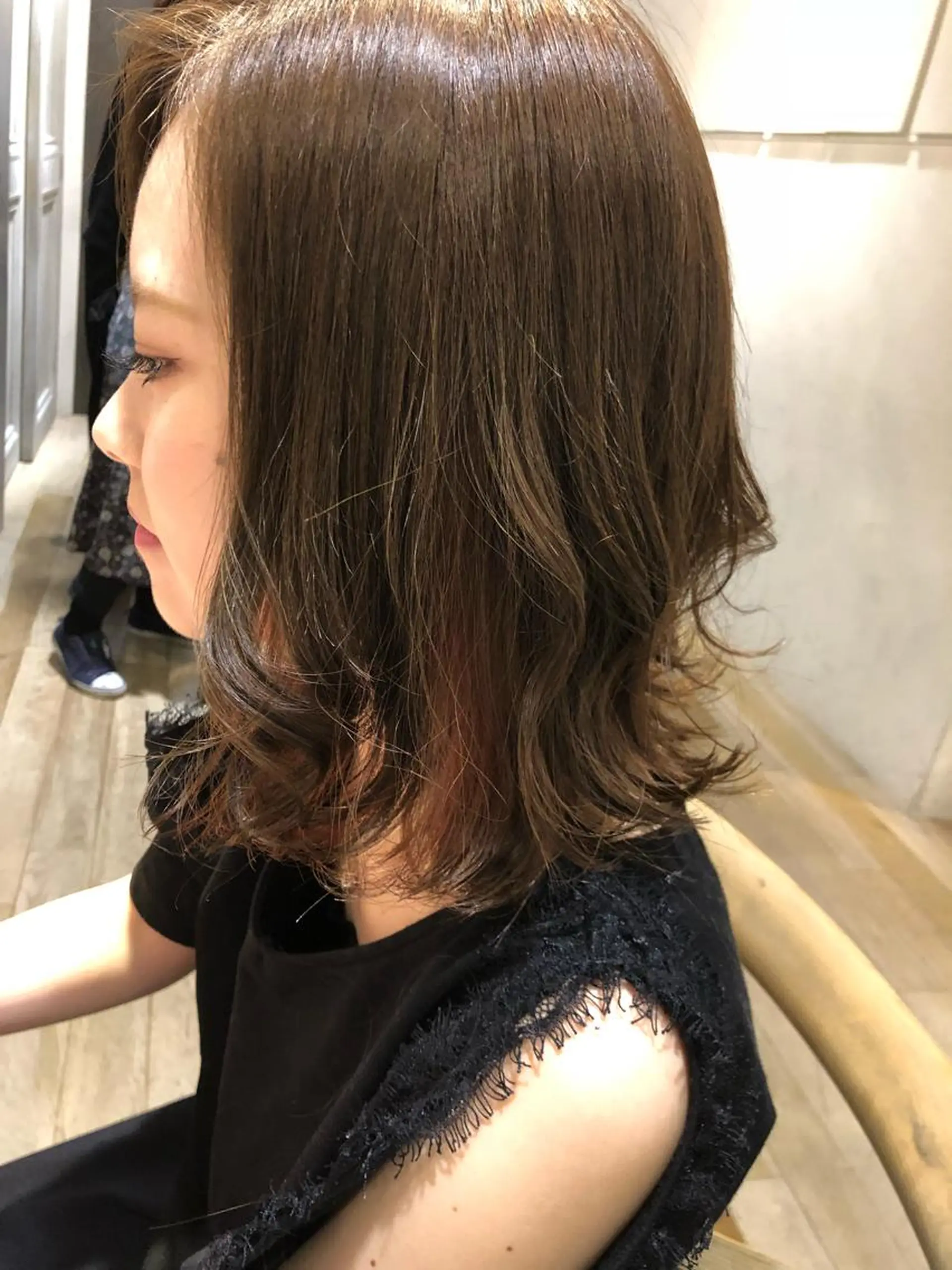 ミディアム 玉邑 美菜のヘアスタイル