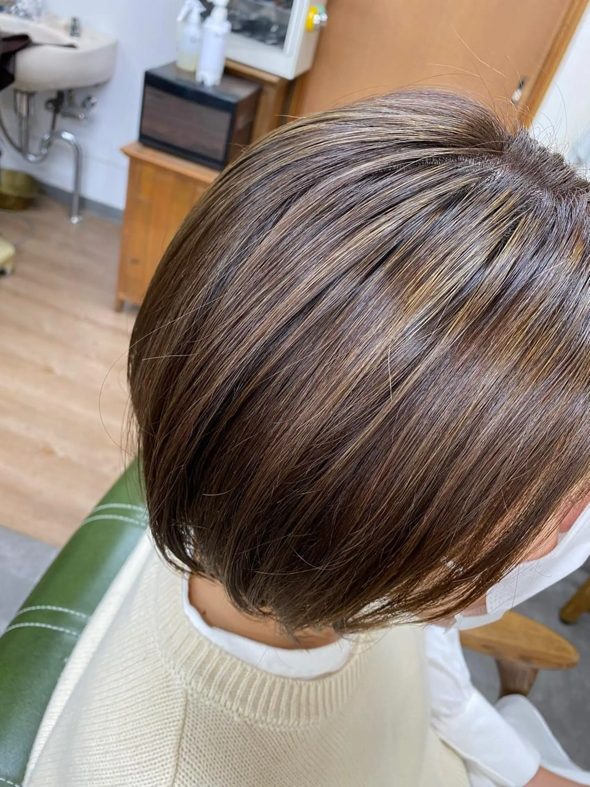 ショート ハイライト カット ヘアカラー トリートメント 永沼 真依のヘアスタイル