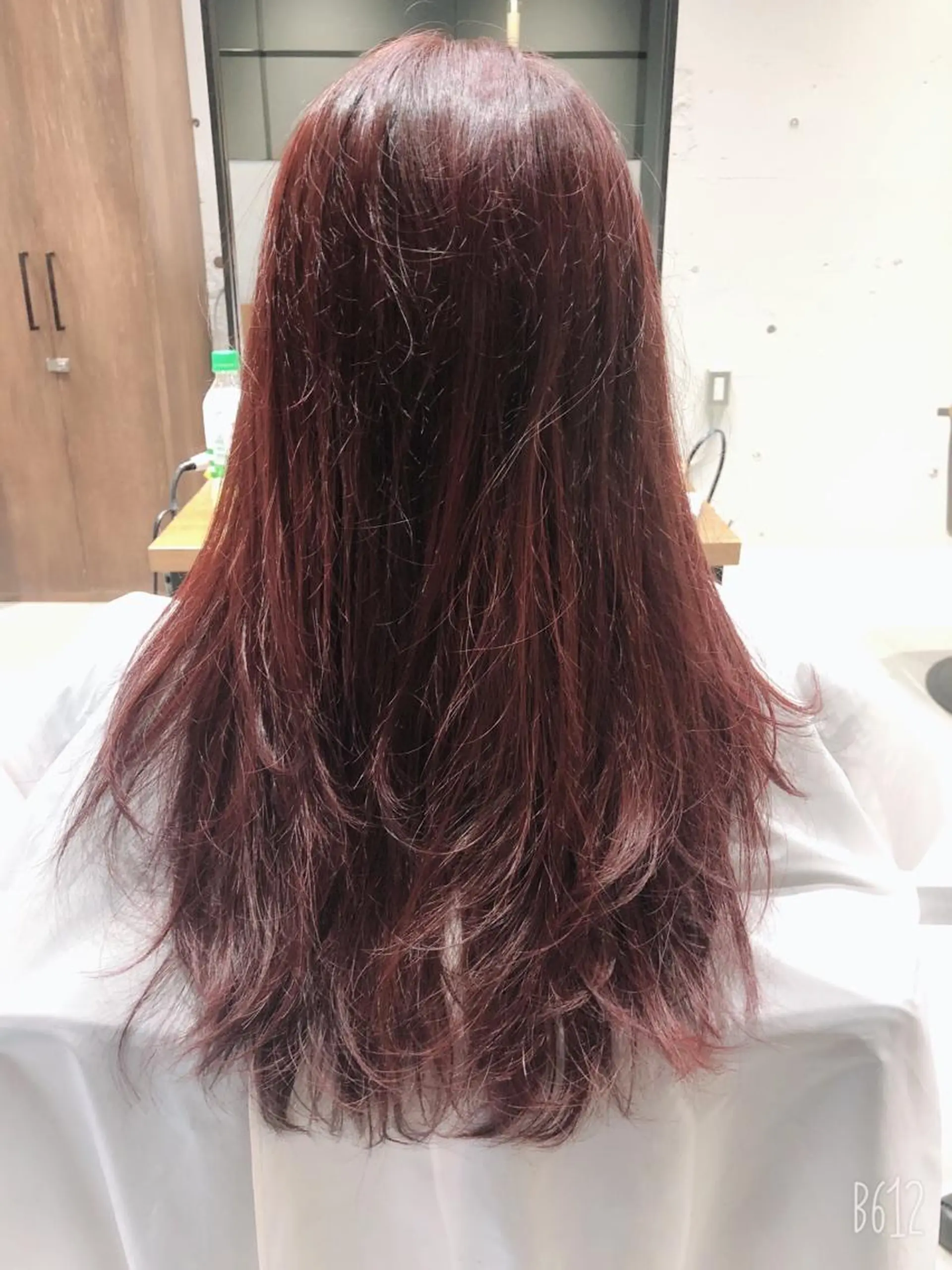 ロング kawamoto akaneのヘアスタイル