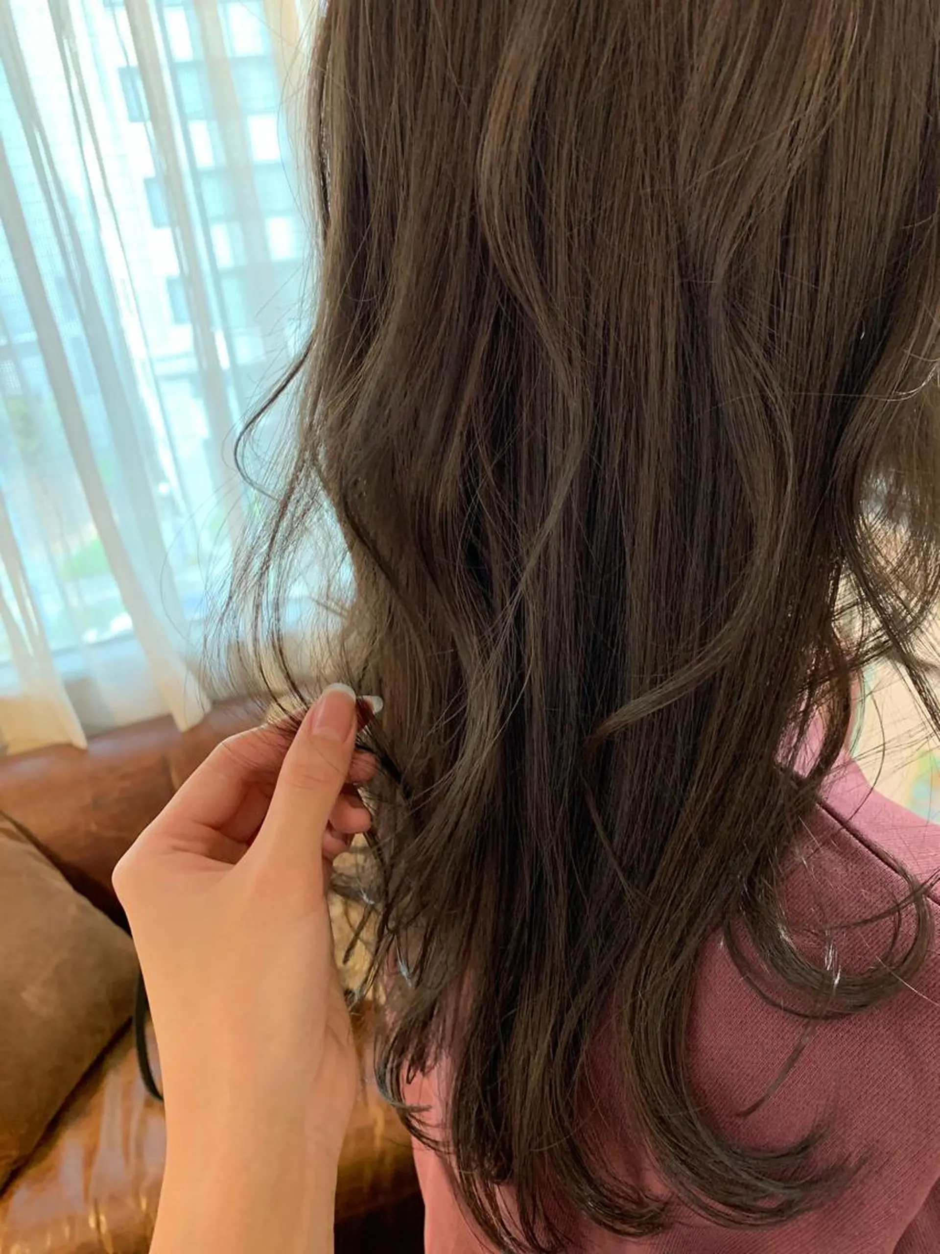 セミロング カラー 安村 美奈のヘアスタイル