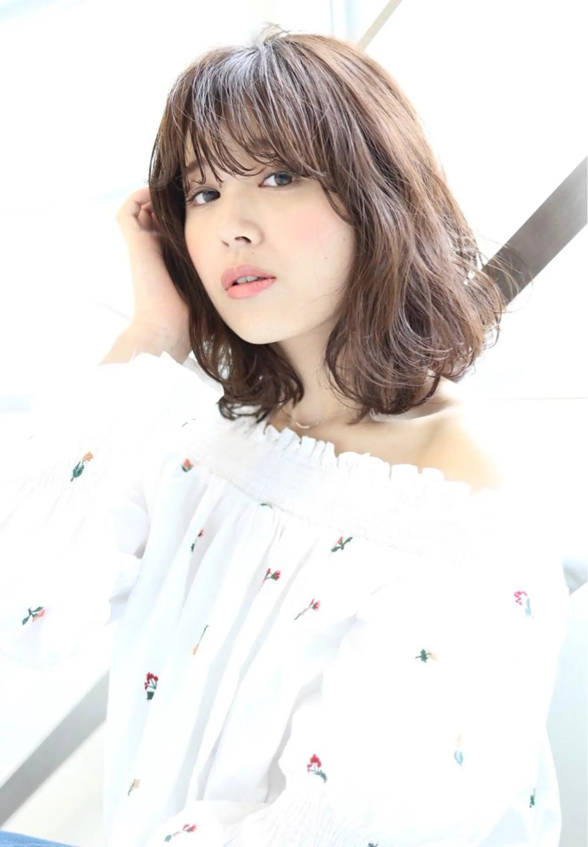 ミディアム ヘアカラー トリートメント やまだ まいのヘアスタイル