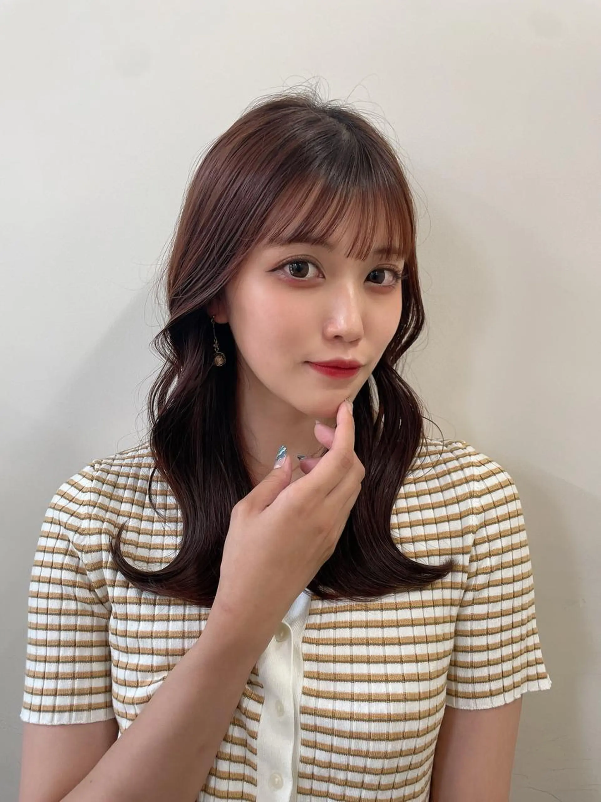セミロング くびれヘア 韓国風ヘア ❤️ショートカット ・顔周りカット❤️のヘアスタイル
