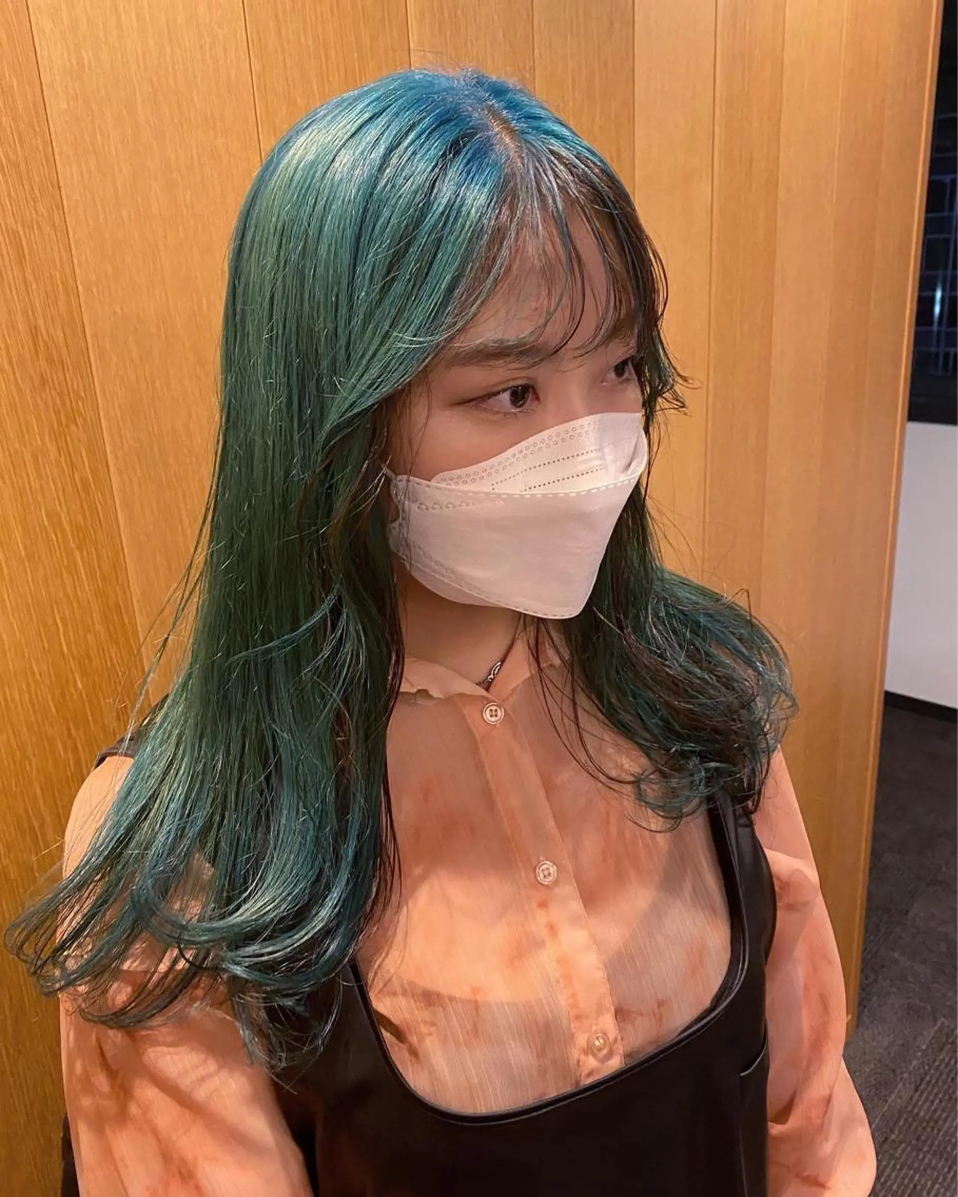 ロング デザインカラー/ボブ ブリーチカラー/ユリのヘアスタイル