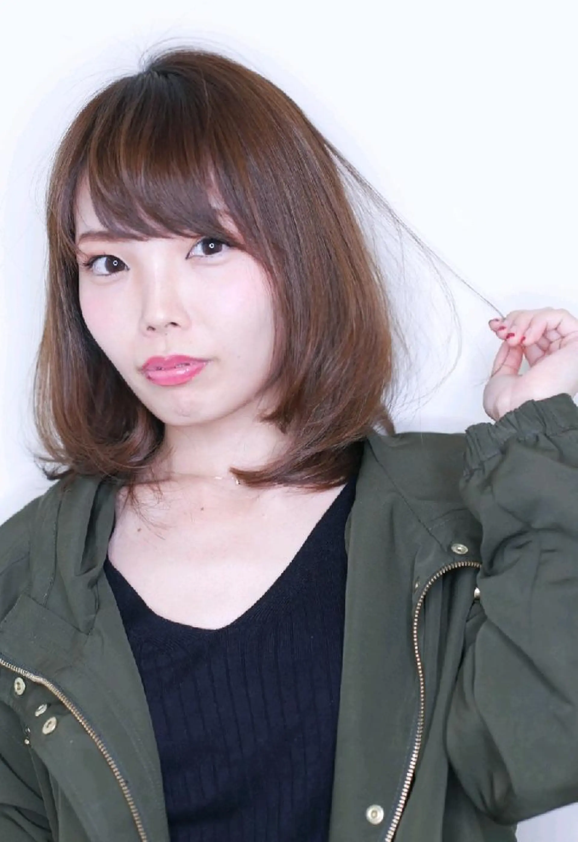 カラー ミディアム ヘアアレンジ カット ヘアカラー ブリーチ/ヘアケア/ 艶髪/イギチハルのヘアスタイル