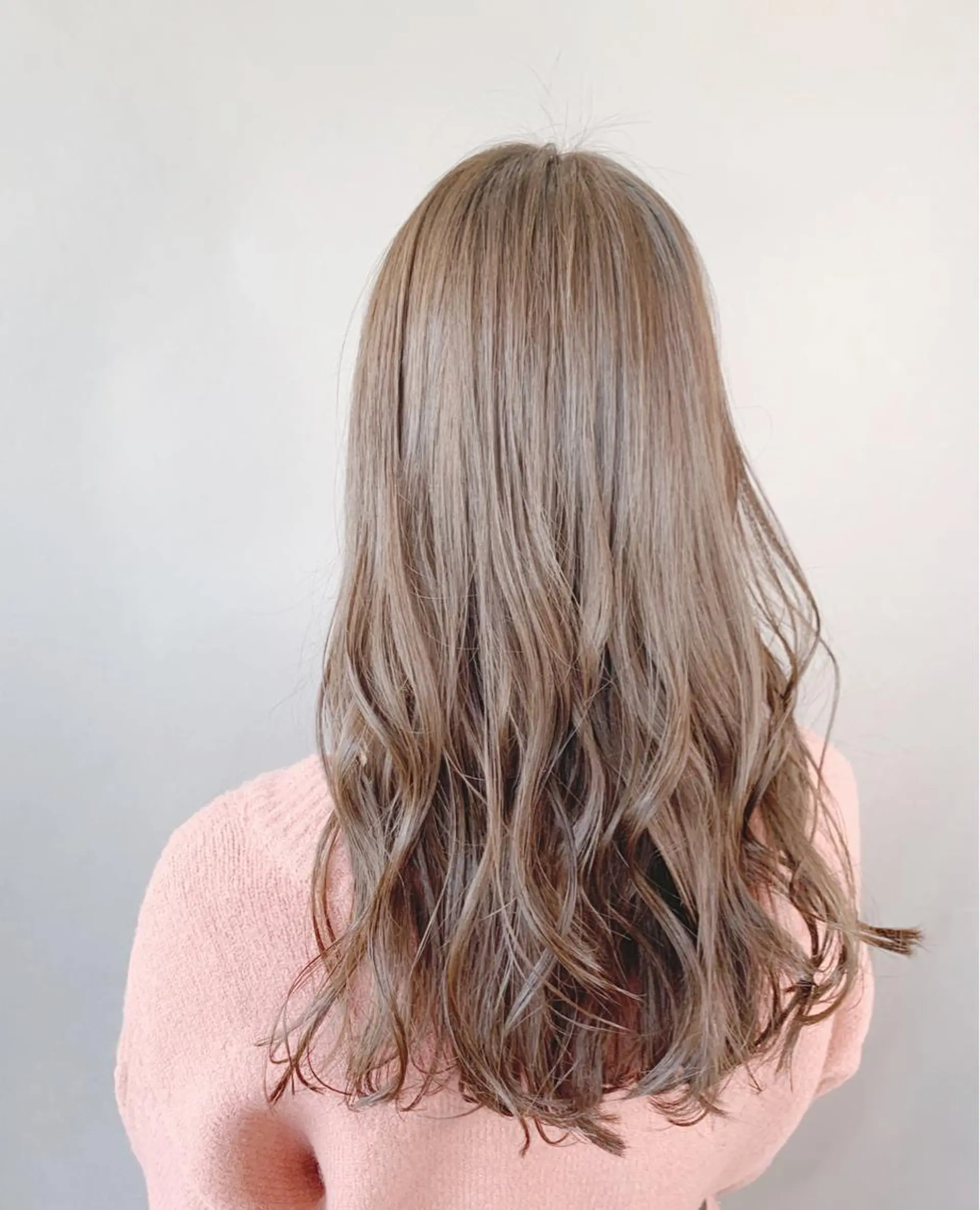 ロング カラー カット ヘアカラー 福森 みずきのヘアスタイル