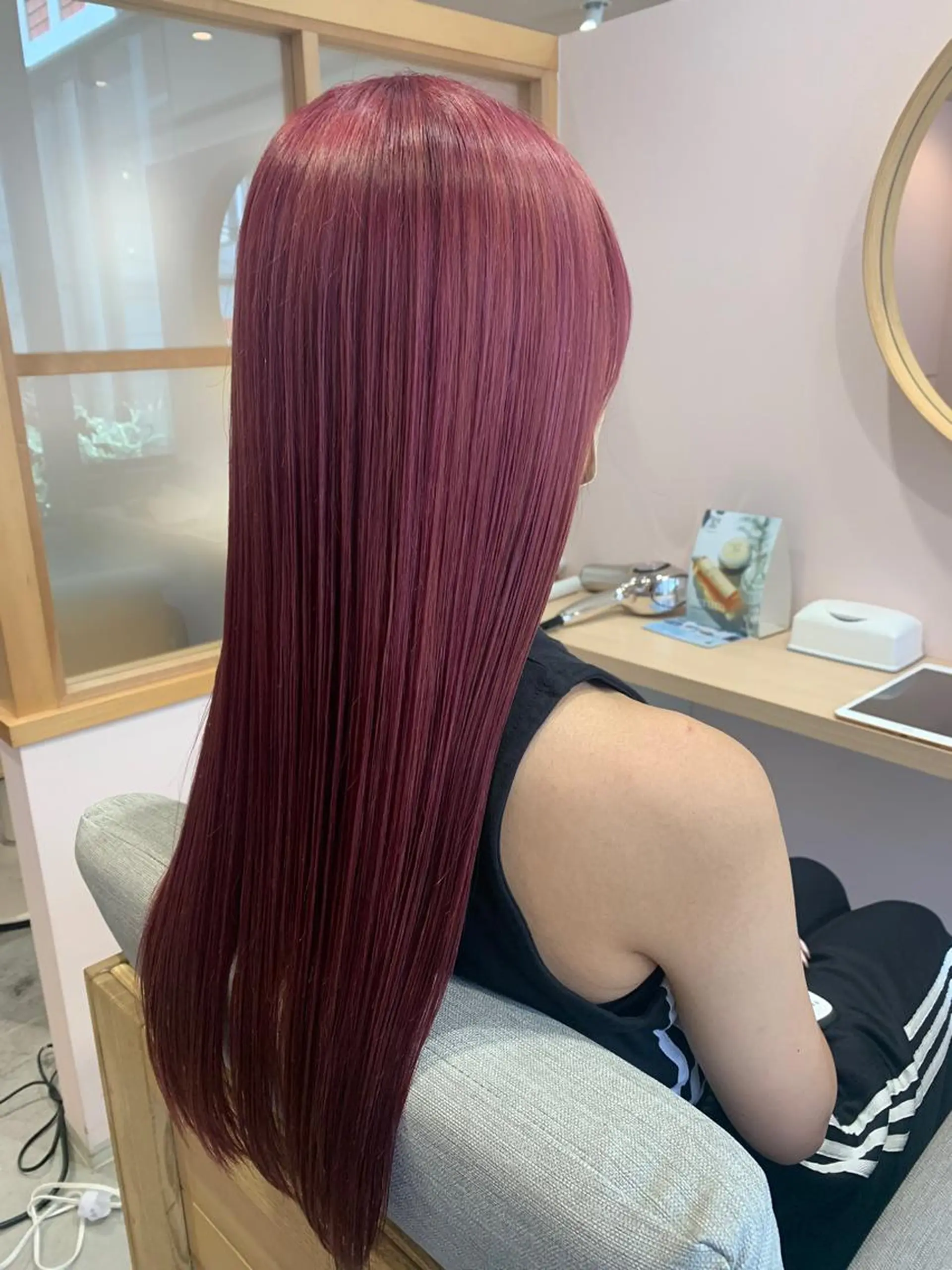 カラー ピンクカラー カット ヘアカラー トリートメント rio .のヘアスタイル