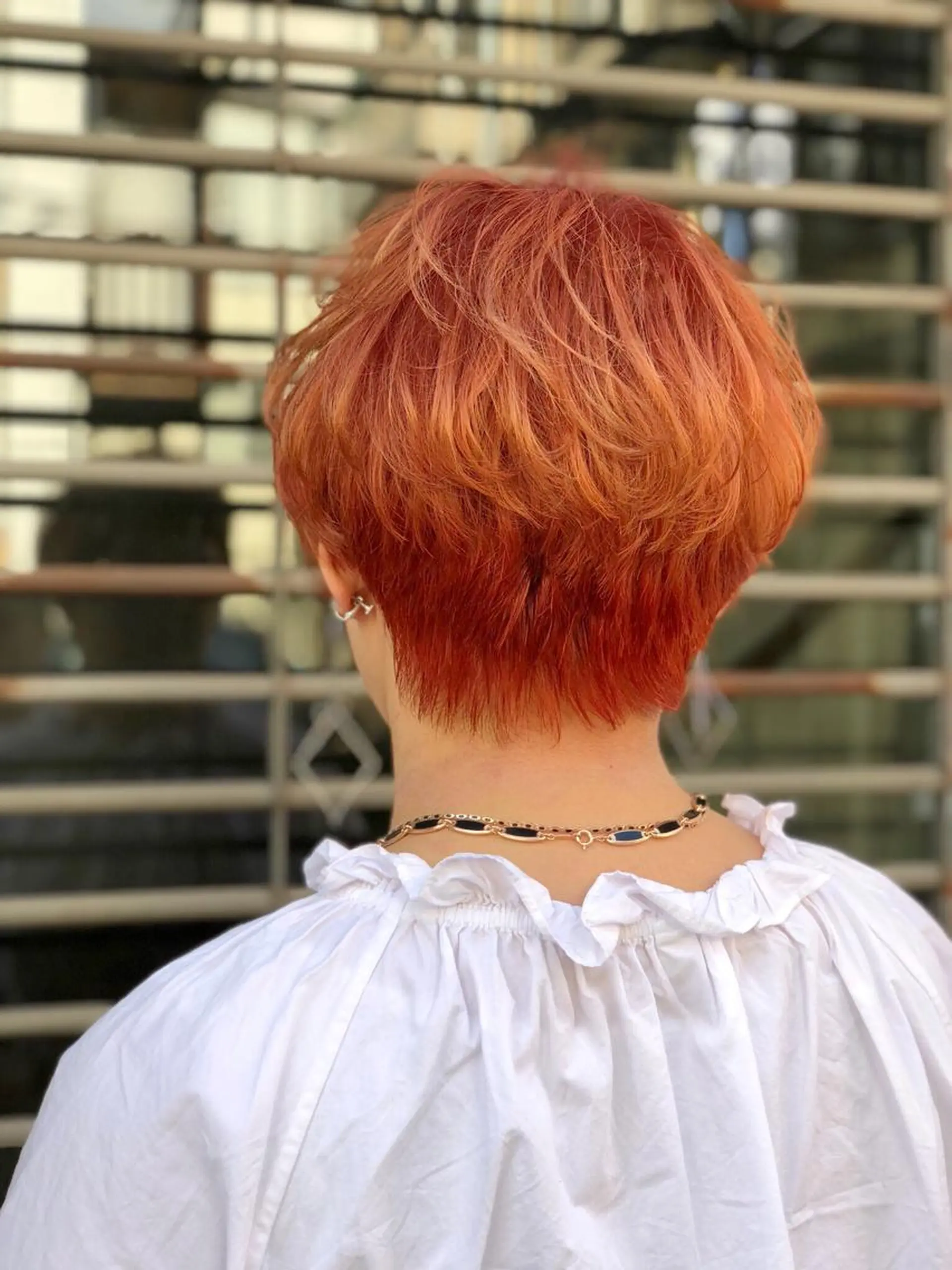 ショート カラー オレンジ ケアブリーチ 坪井佑樹のヘアスタイル