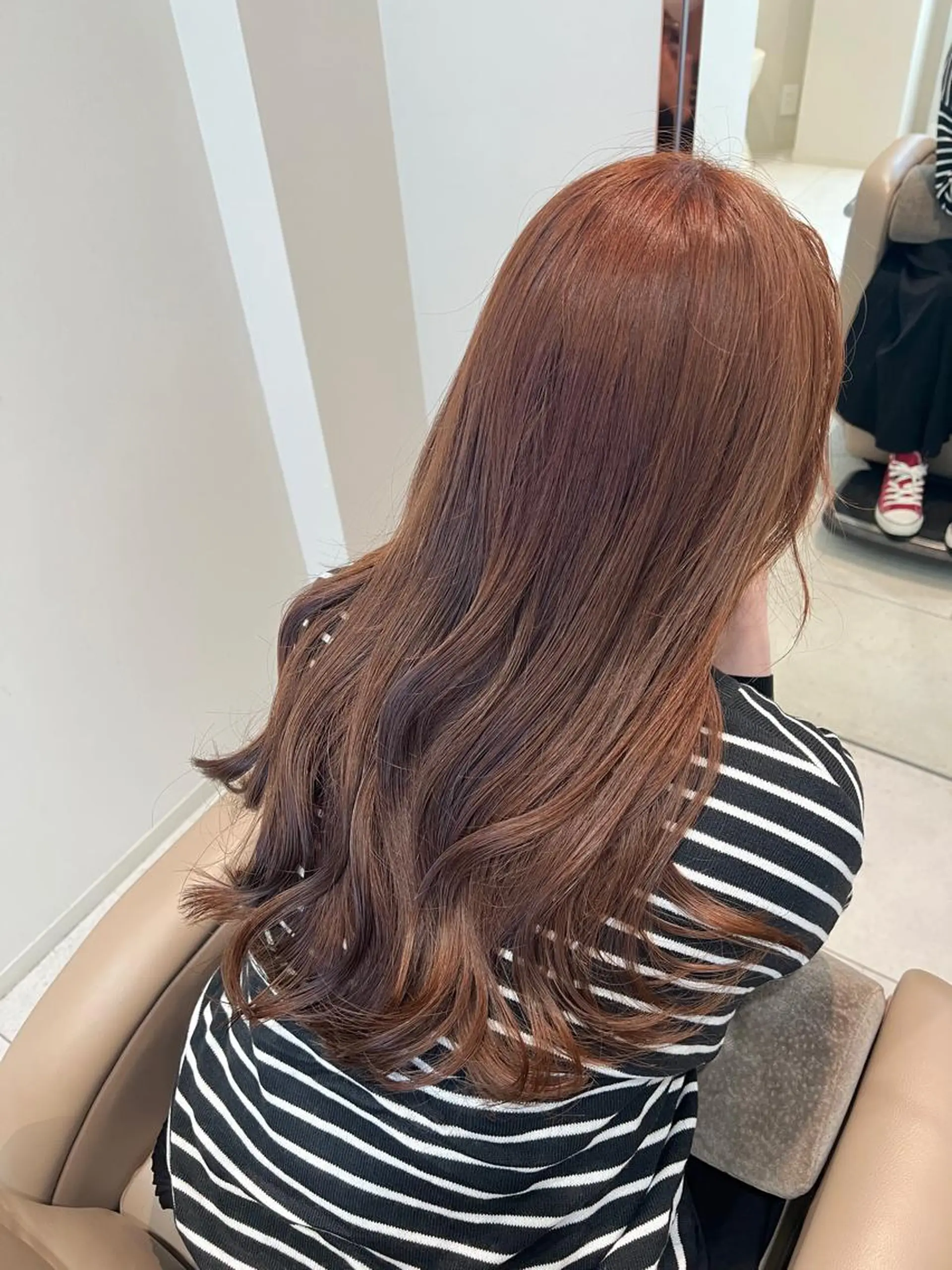 ロング カラー ブラウンカラー オレンジ オレンジブラウン カット ヘアカラー トリートメント THINK SHOP sakiのヘアスタイル