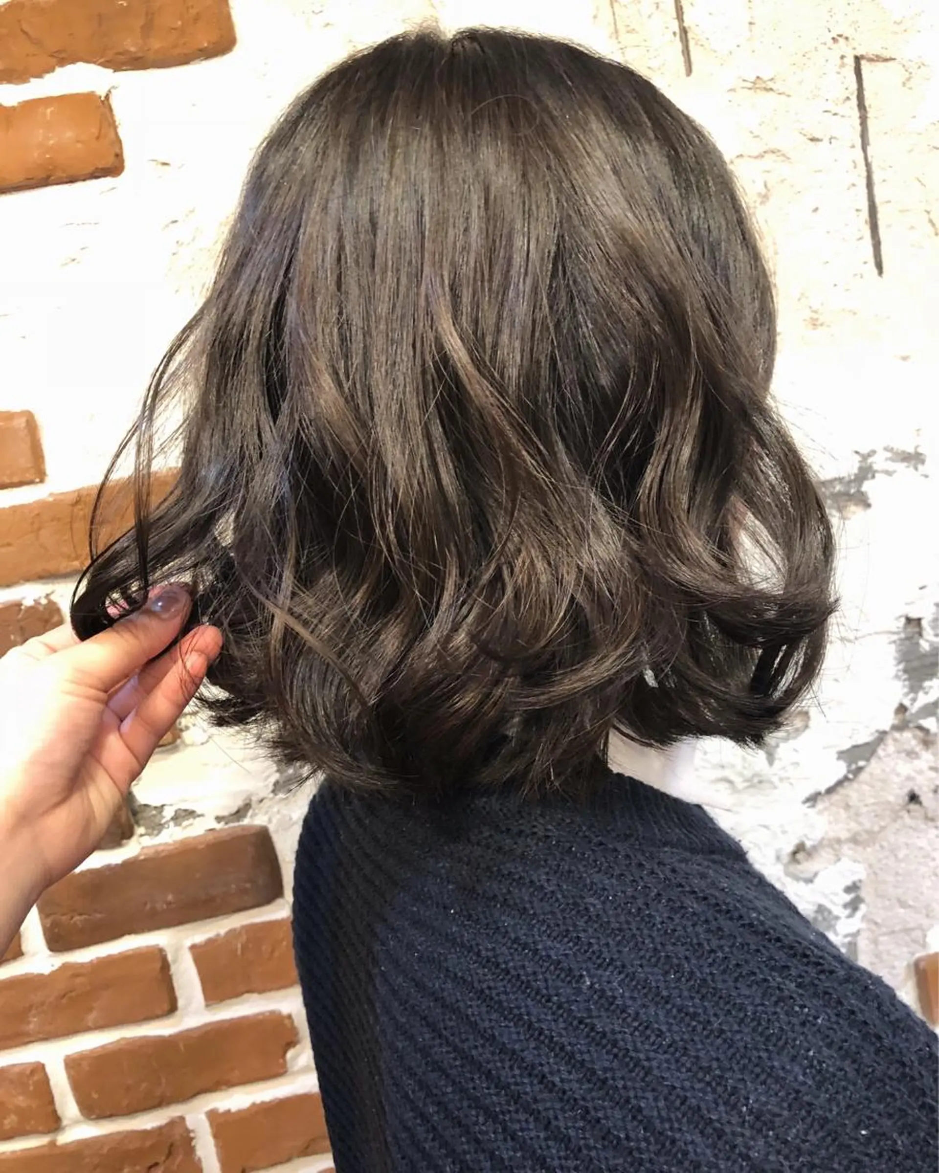 ミディアム カラー グレージュ オリーブグレージュ オリーブグレー ✨色持ちの良い艶 カラー✨蟹江真世のヘアスタイル