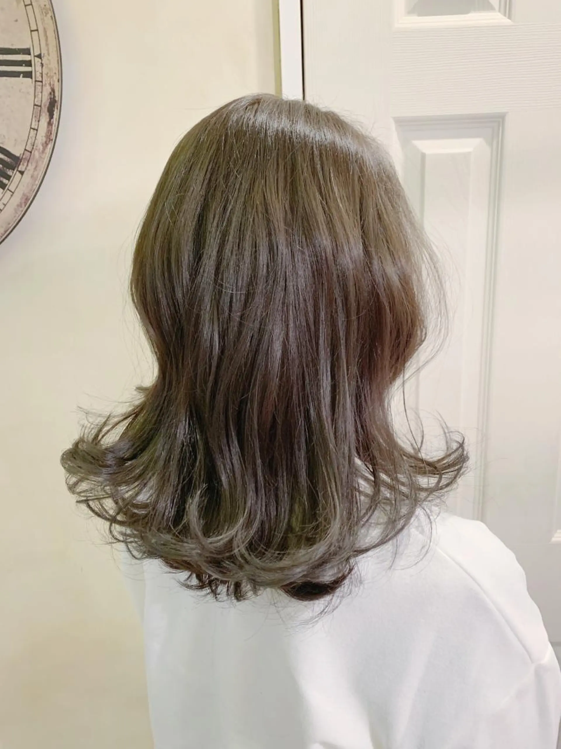 セミロング カラー 古田 昂也のヘアスタイル