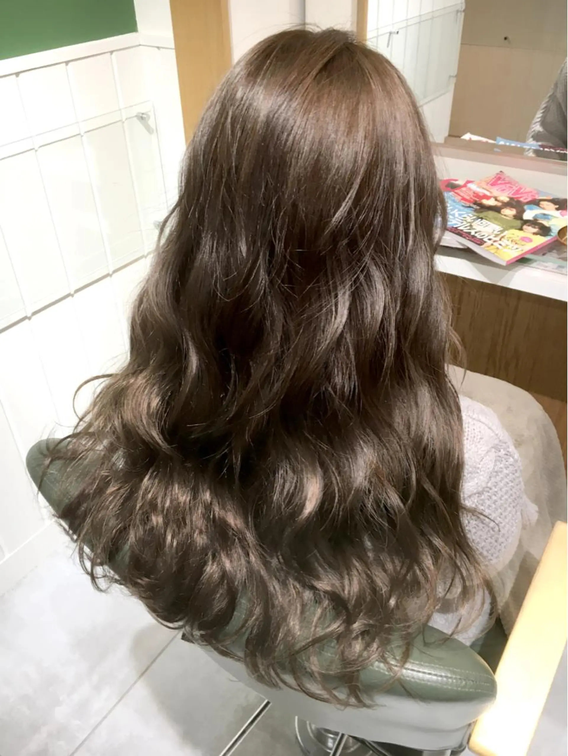 ロング カラー アッシュ ベージュカラー ブリーチ ハイライトカラー ハイライト fukuyasu rikaのネイルデザイン