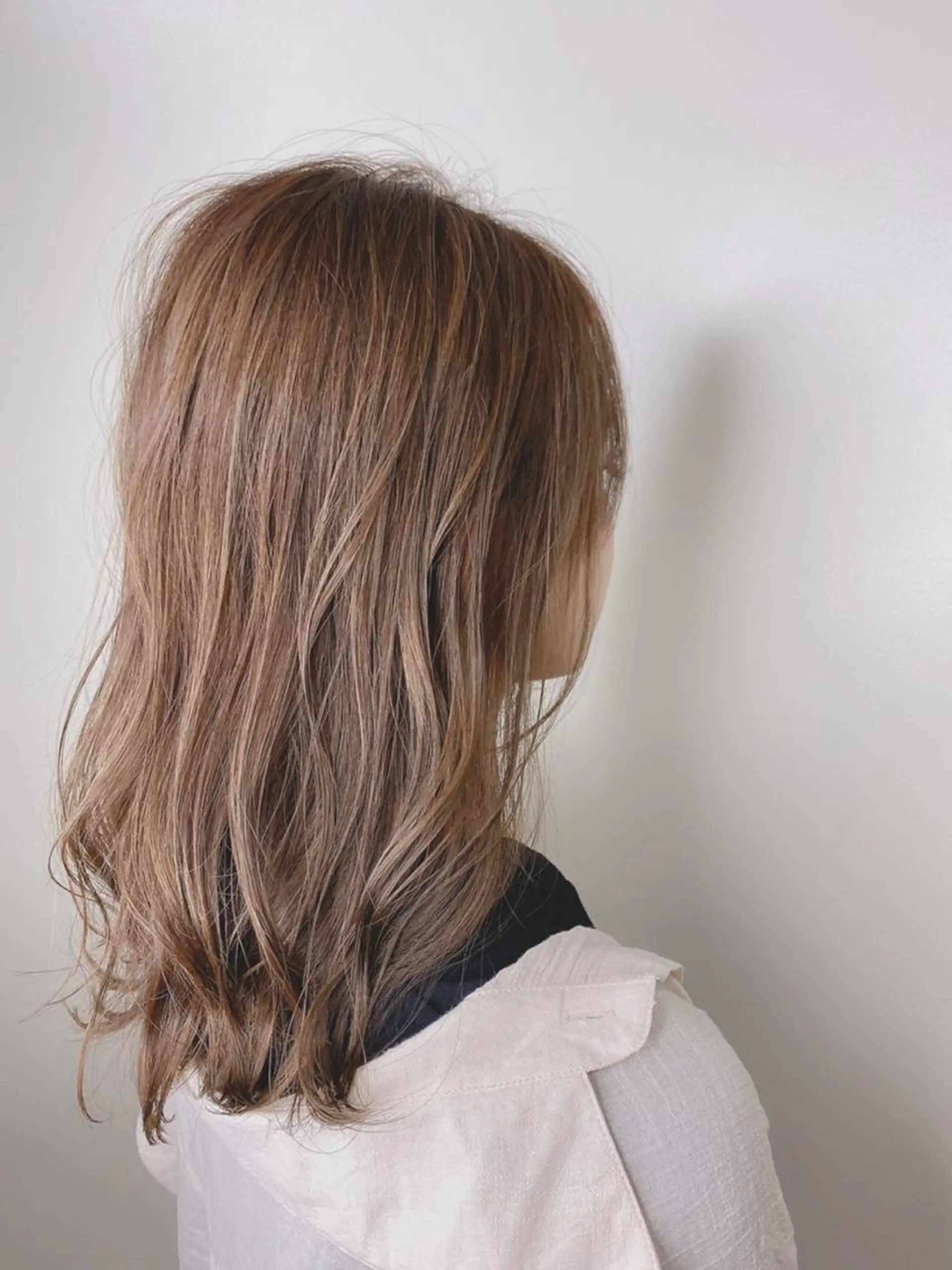 ミディアム カラー AI 高田馬場店のヘアスタイル