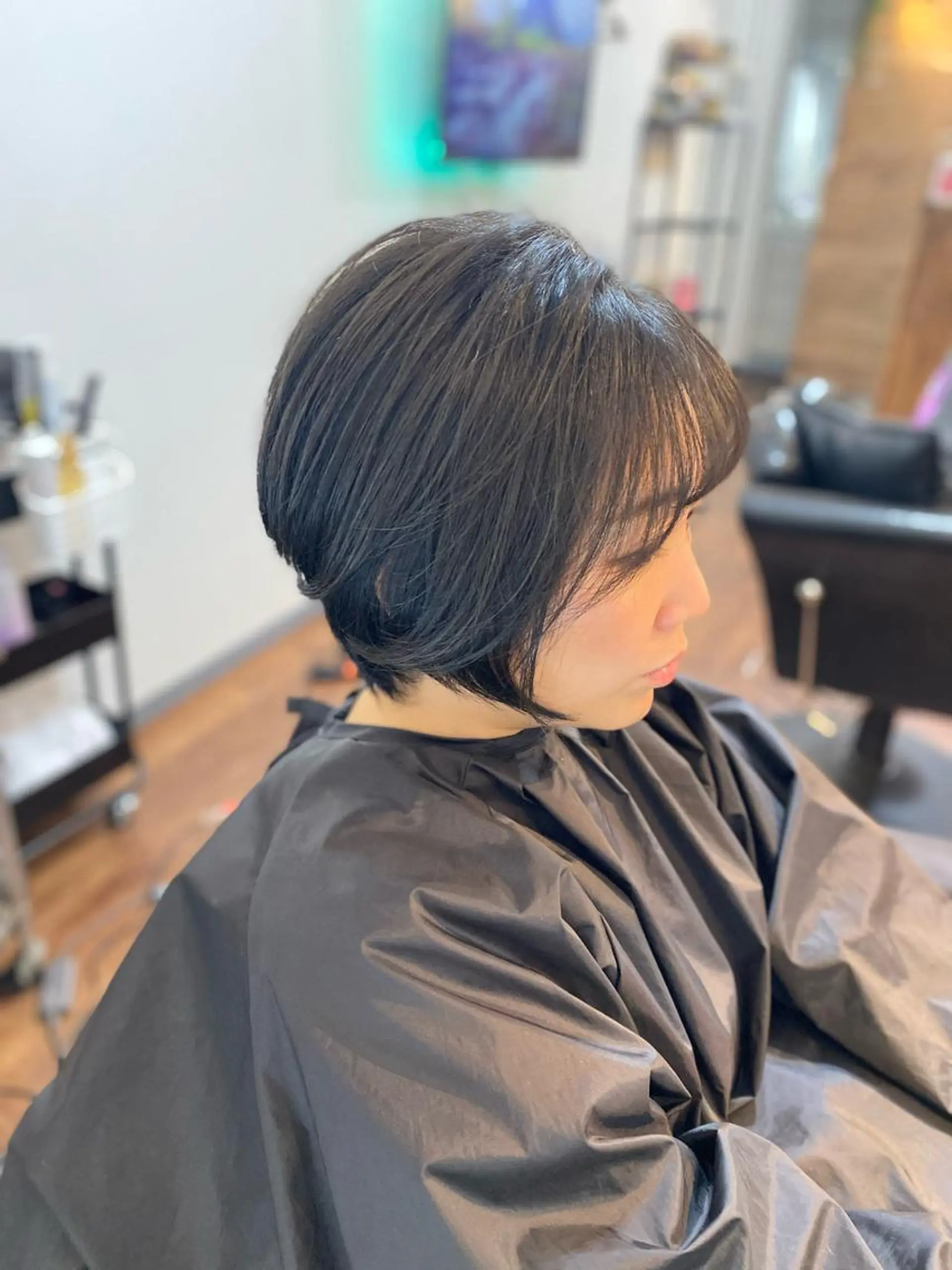 ショート カラー ネイビーカラー ショートヘア カット ヘアカラー トリートメント Luzir⭐︎ GEN⭐︎のヘアスタイル