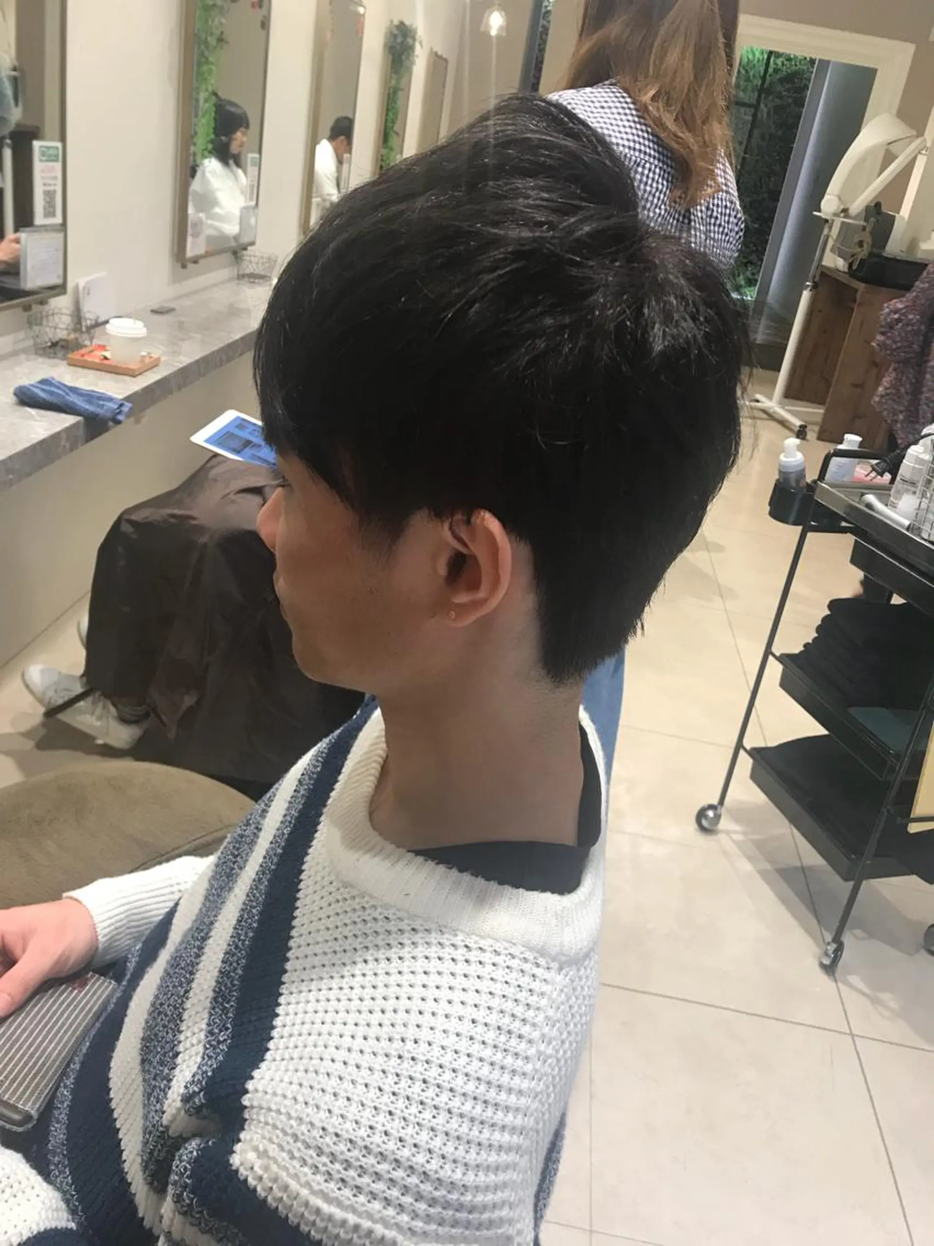 ショート カラー メンズ 菅 由梨菜のヘアスタイル