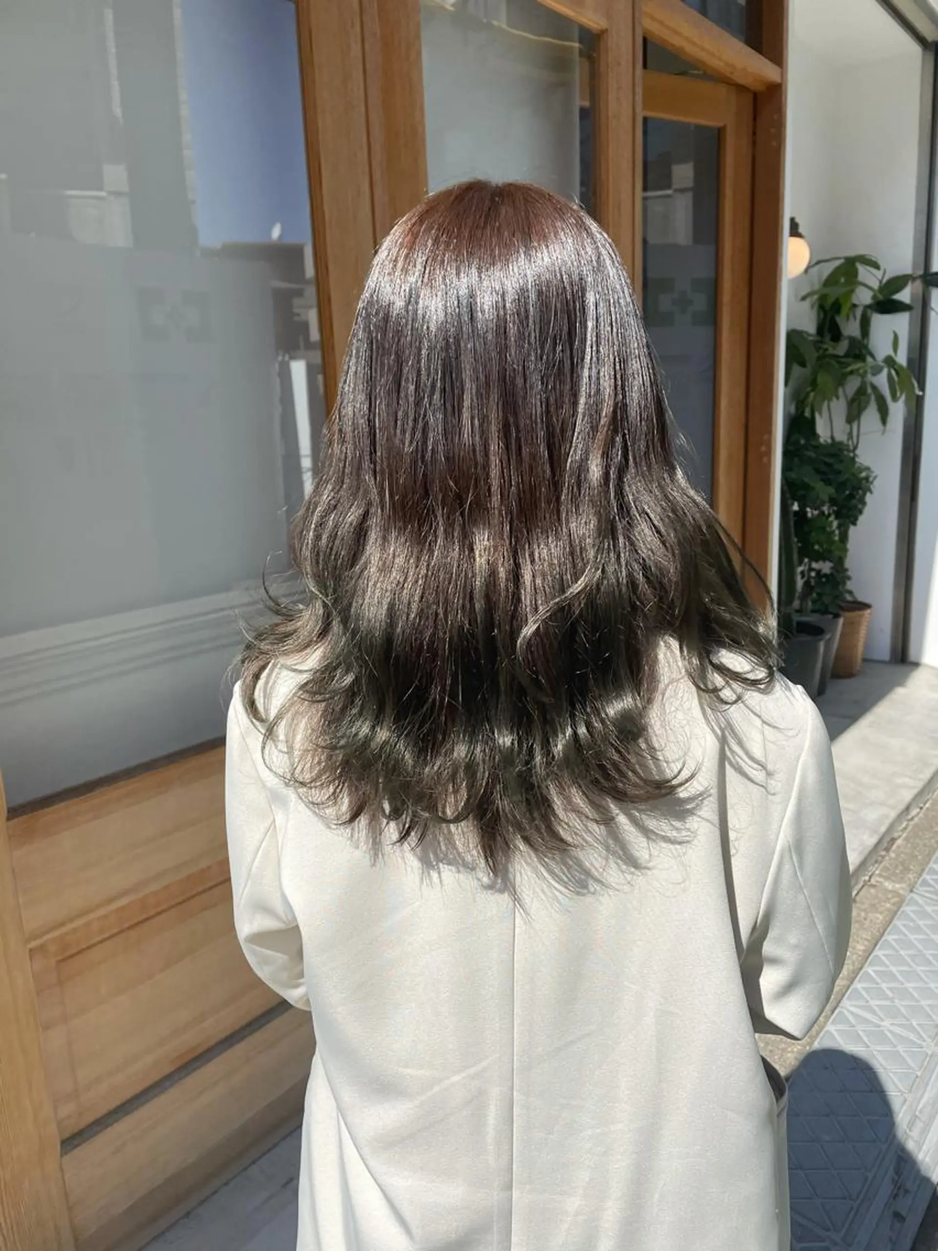 セミロング カラー ベージュカラー ブリーチ ブリーチなしカラー オリーブベージュ カット ヘアカラー トリートメント 中目黒🌼 🌼ハナのヘアスタイル