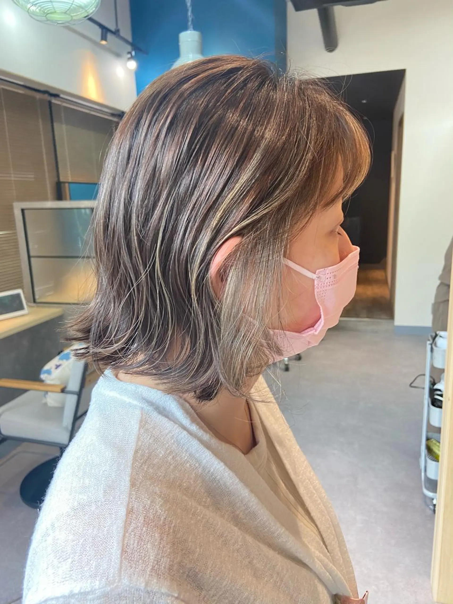 ミディアム ハイライト ヘアカラー トリートメント 褒められヘアー ERI✨のヘアスタイル