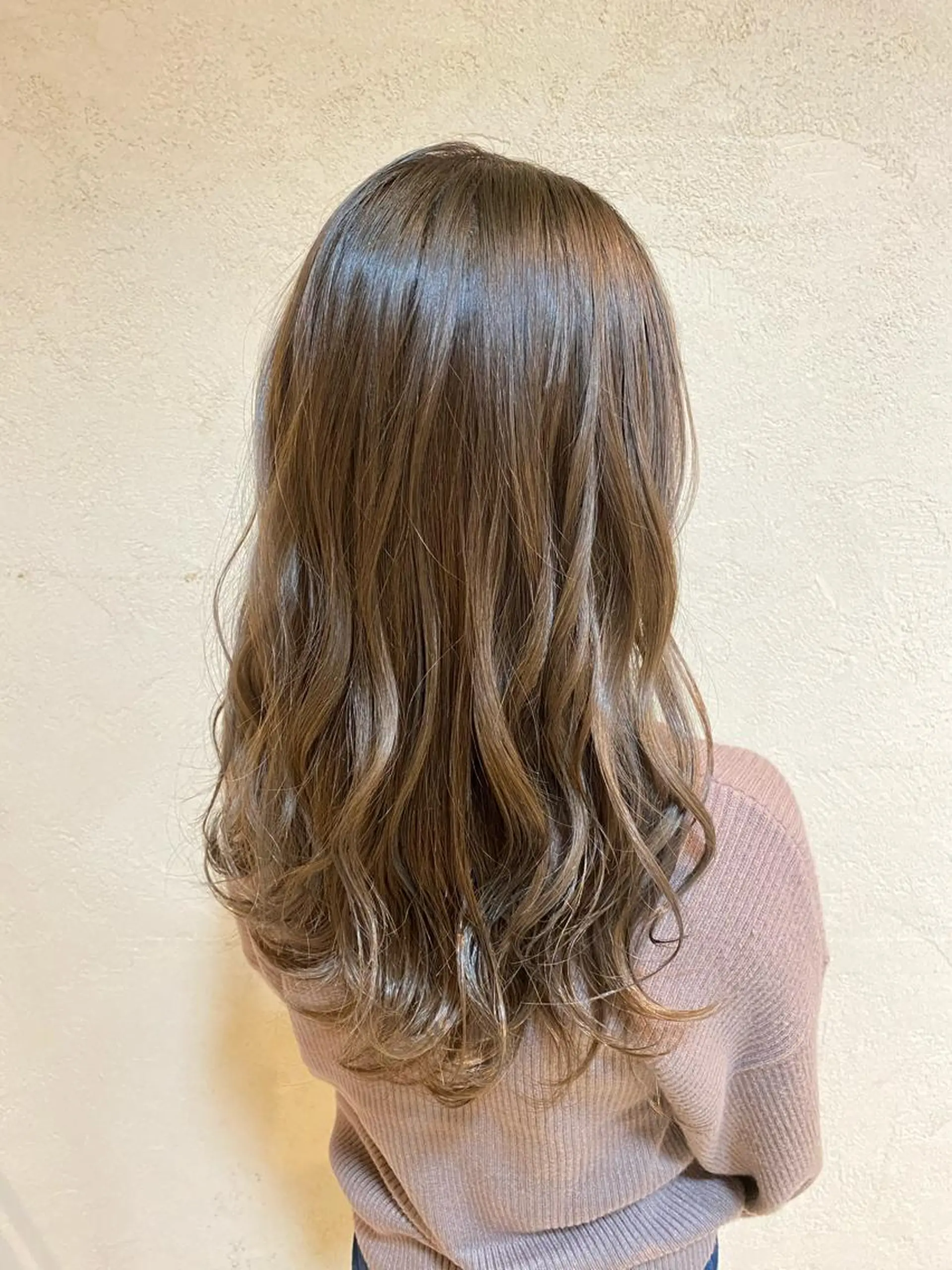 セミロング カラー ヘアカラー トリートメント 當山 巧のヘアスタイル