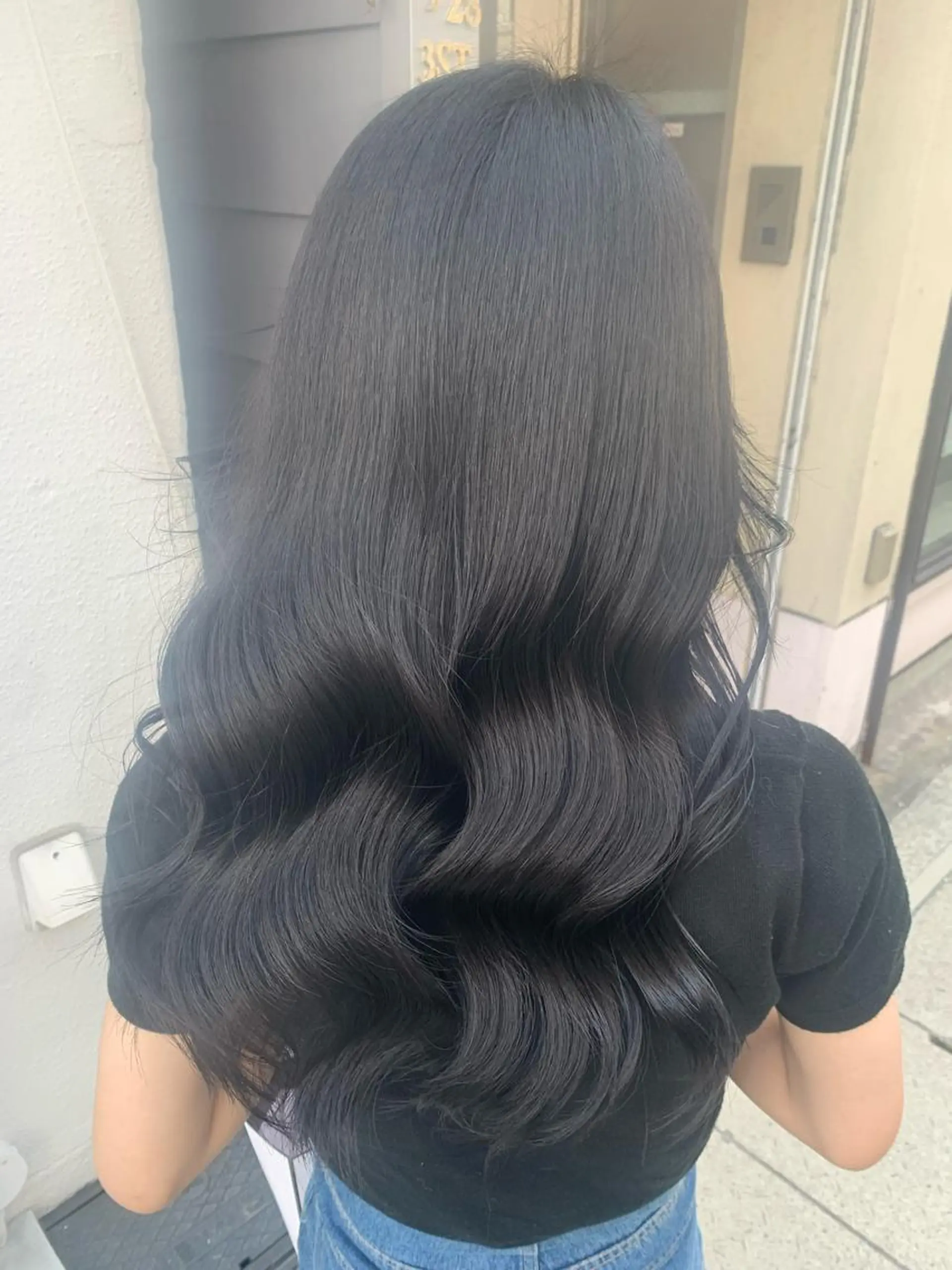 ロング カラー SEAM アキホのヘアスタイル