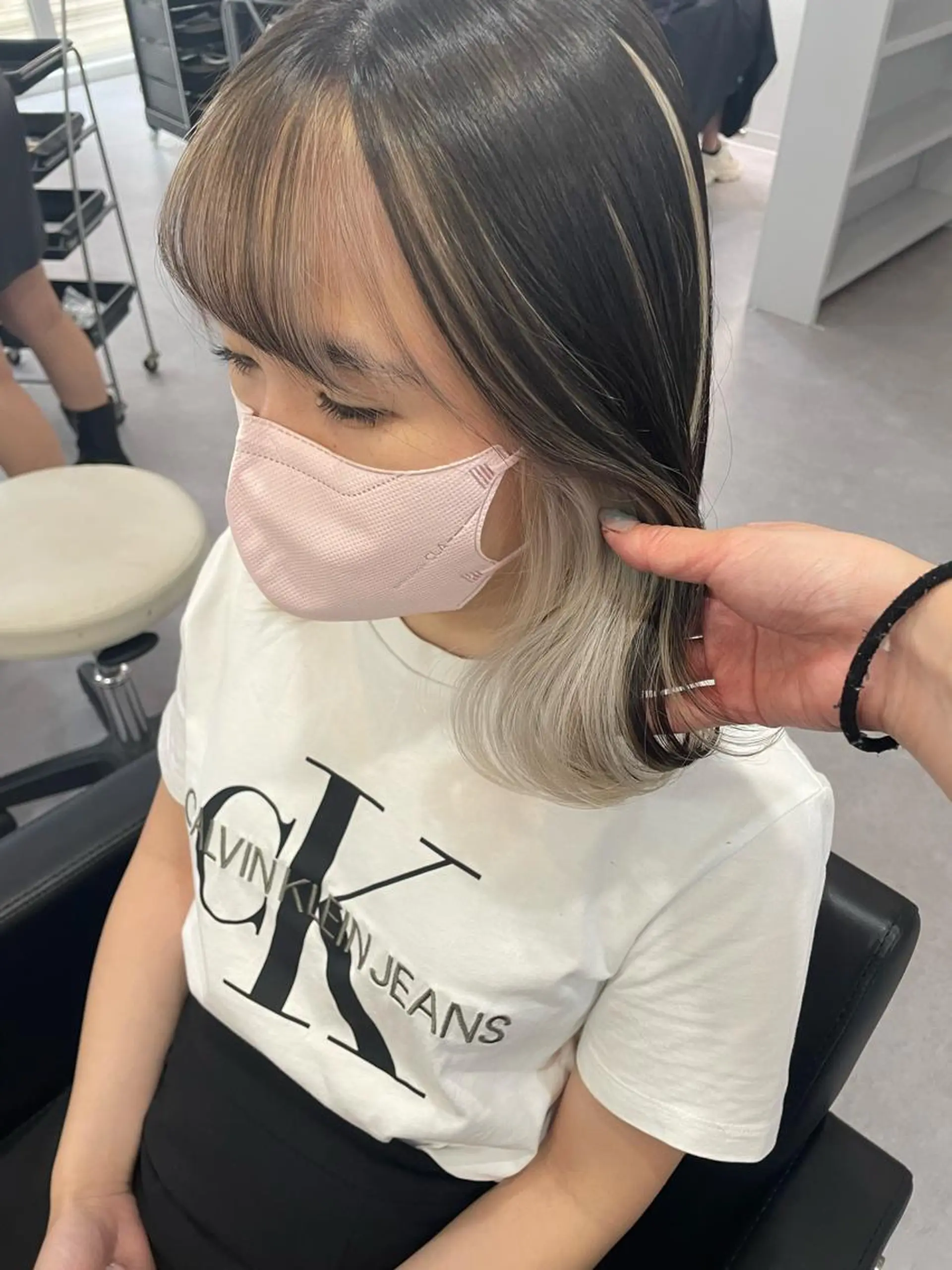 セミロング カラー ヘアアレンジ メンズ メンズブリーチ メンズインナーカラー ミストバング ブリーチ ブルーカラー Cielro/ダブル カラー/西田咲希のヘアスタイル