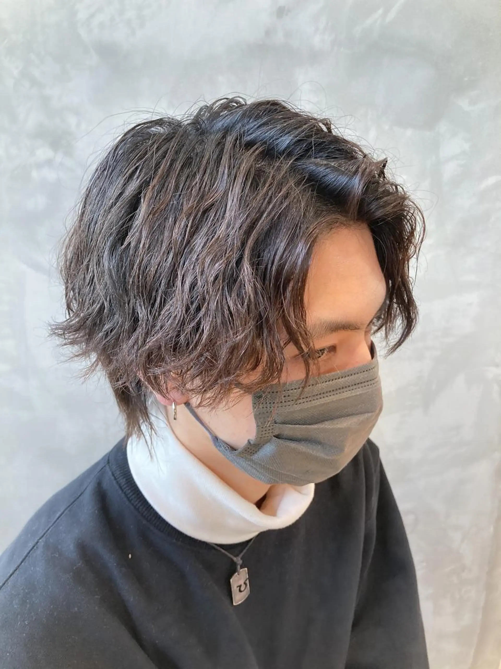 ミディアム パーマ メンズ センターパート fifth JINGUMAE所属・波巻きスパイラルパー マ/シャドウパーマ駿のヘアスタイル