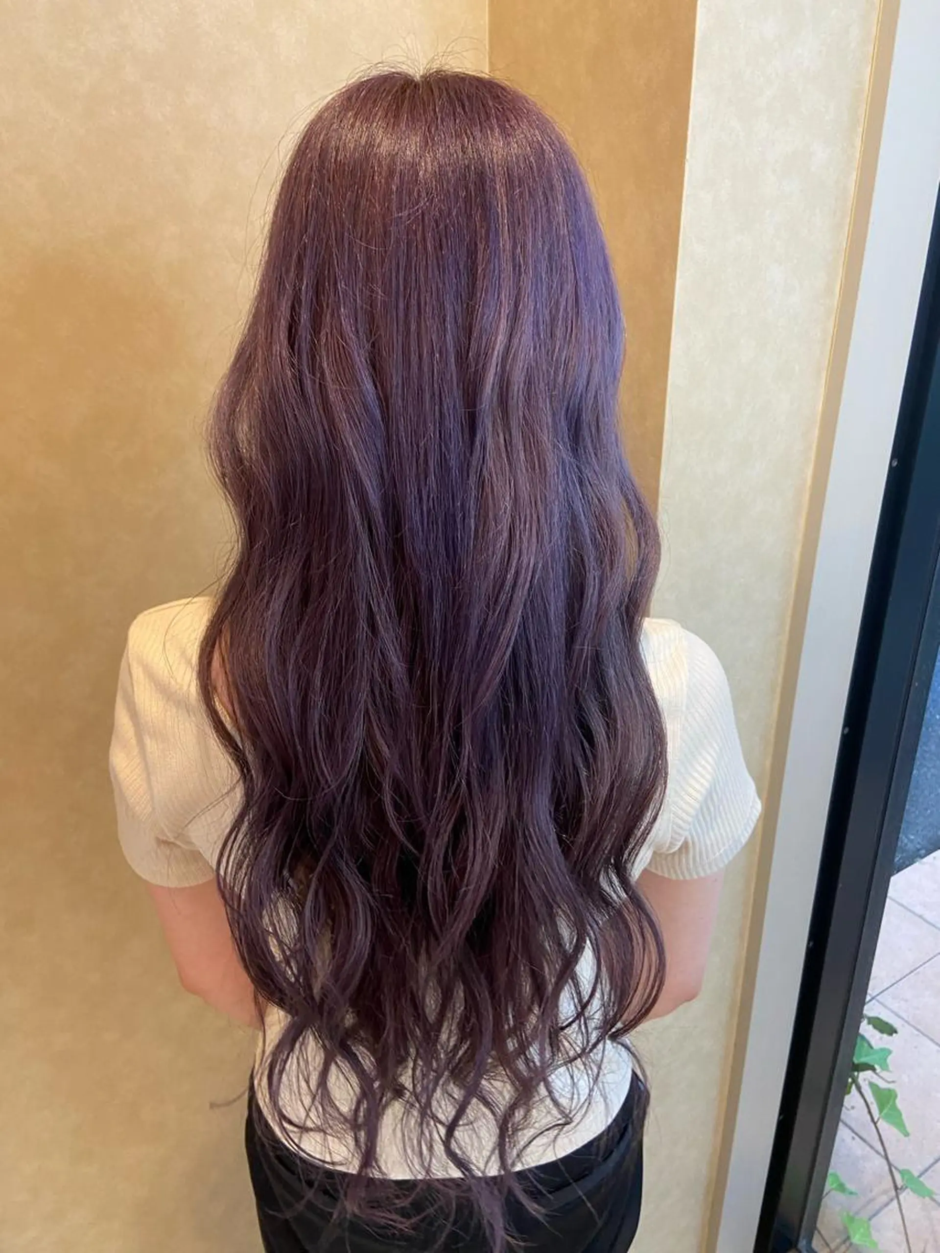 ロング カラー ブリーチ ピンクカラー ピンクパープル パープルカラー 小林 亜紀のヘアスタイル