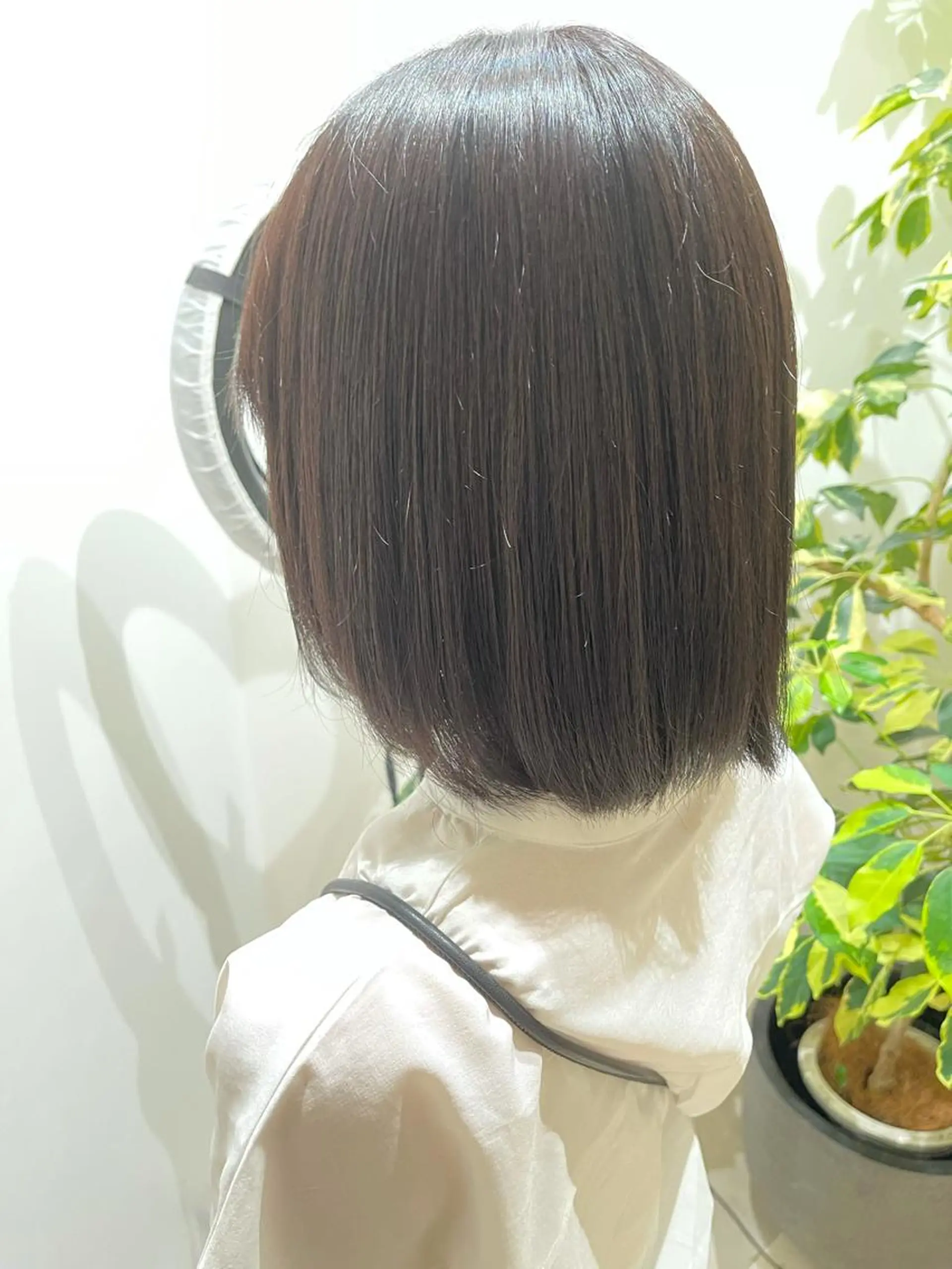 ミディアム カラー 透明感カラー 蜂須賀🐝縮毛矯正 ストレートパーマのヘアスタイル