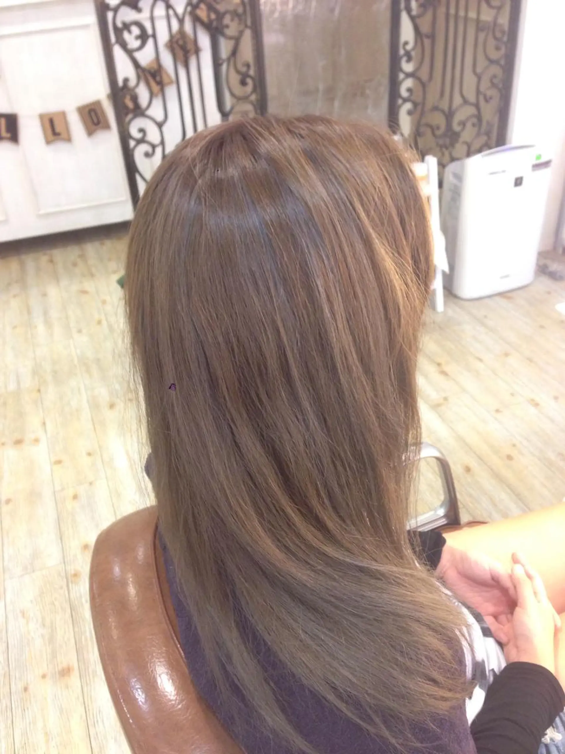 ロング カラー アッシュ ブリーチ ハイライトカラー ハイライト 小倉 聖也のヘアスタイル