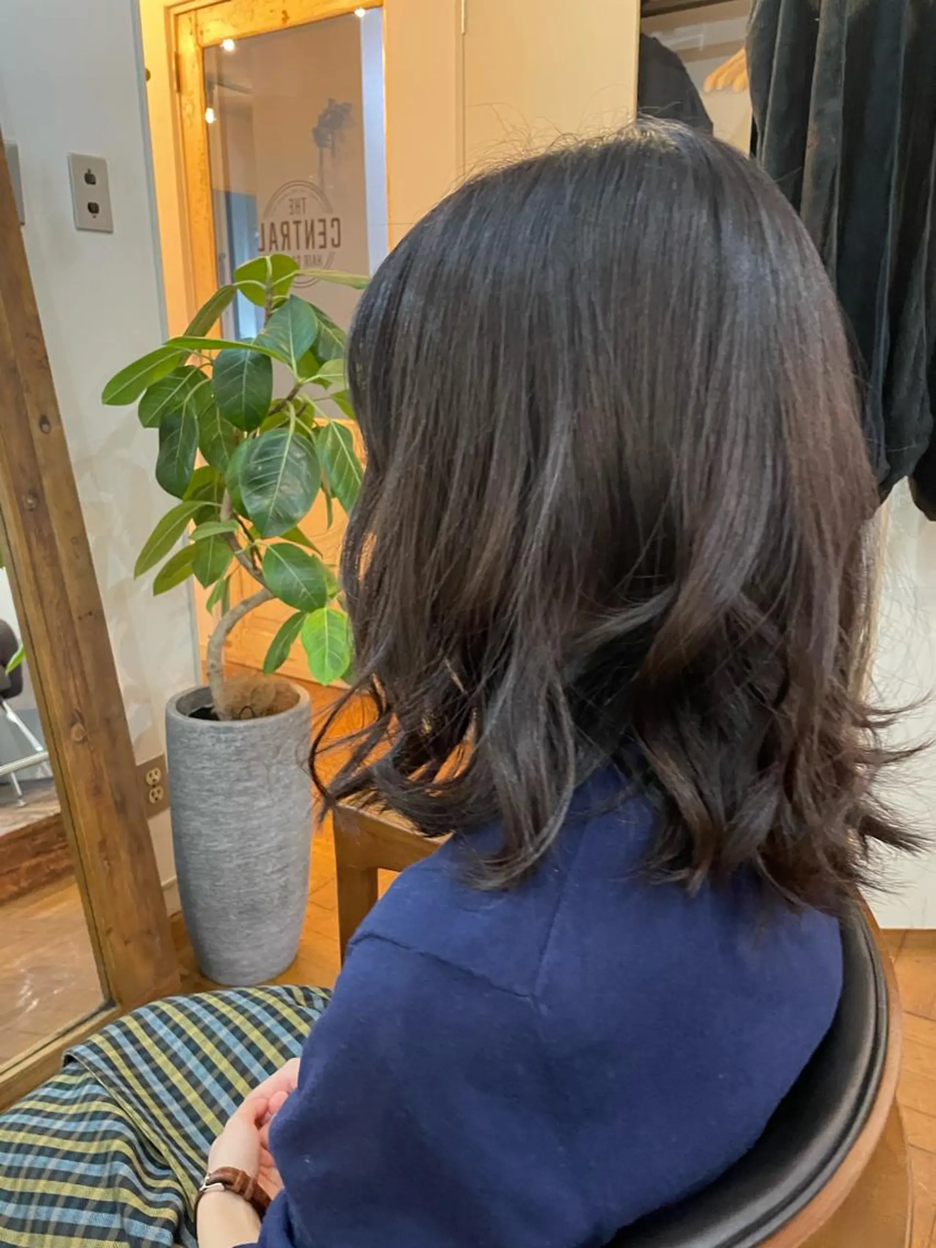 カラー アッシュ カット ヘアカラー トリートメント 佐々木 達郎のヘアスタイル